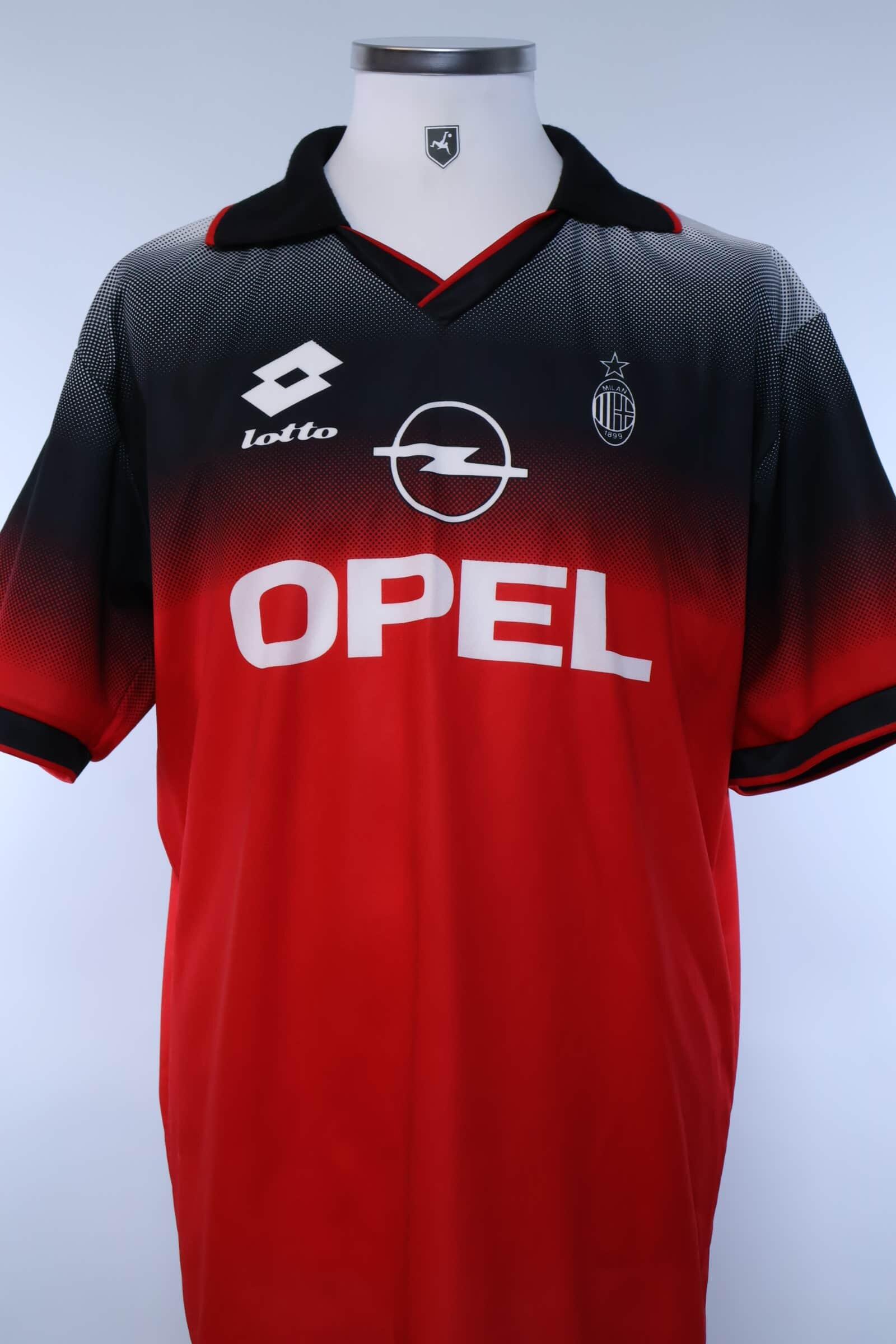 Ac Milan 1995/96 Training Shirt - XLAuthentic Original Football Shirt
