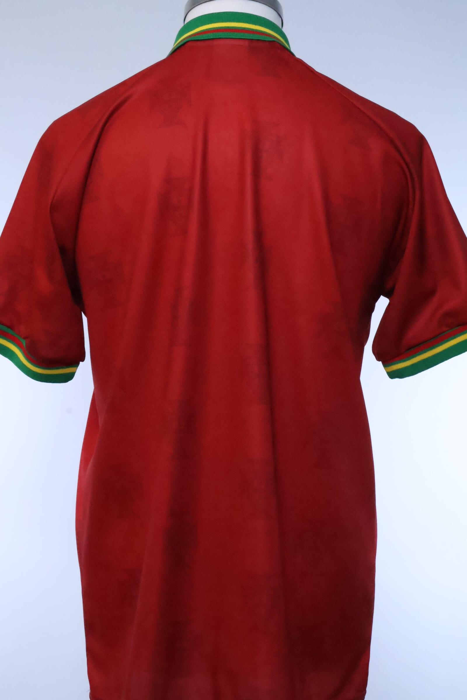 Portugal 1995/96 Home Shirt - L Authenic Original Football Shirt