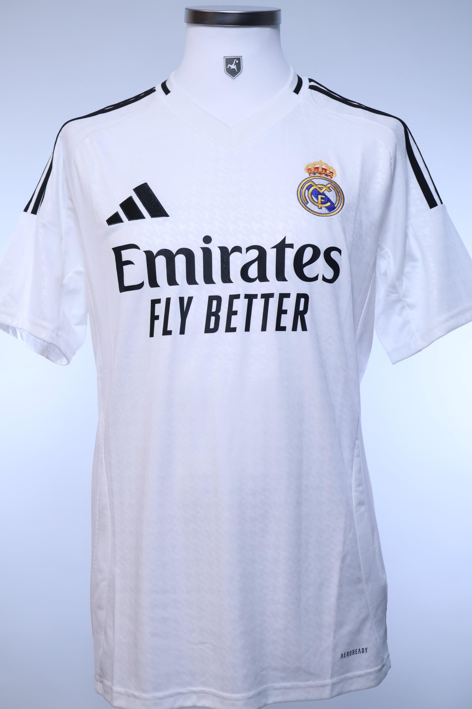 Real Madrid 2024/25 Home Shirt - M- FRONT