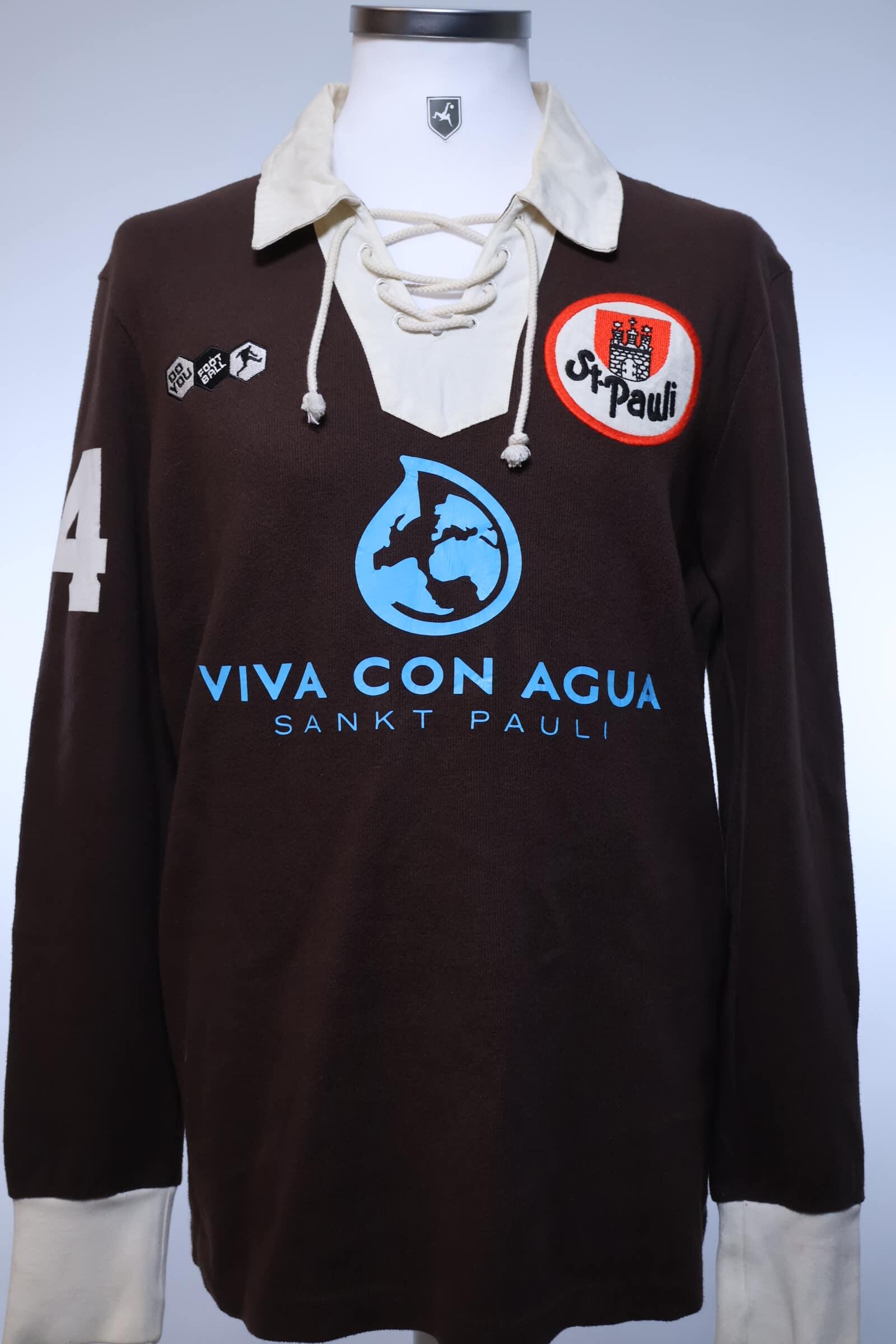 St.Pauli #14 2009/10 Home Shirt - Long Sleeve - M- FRONT
