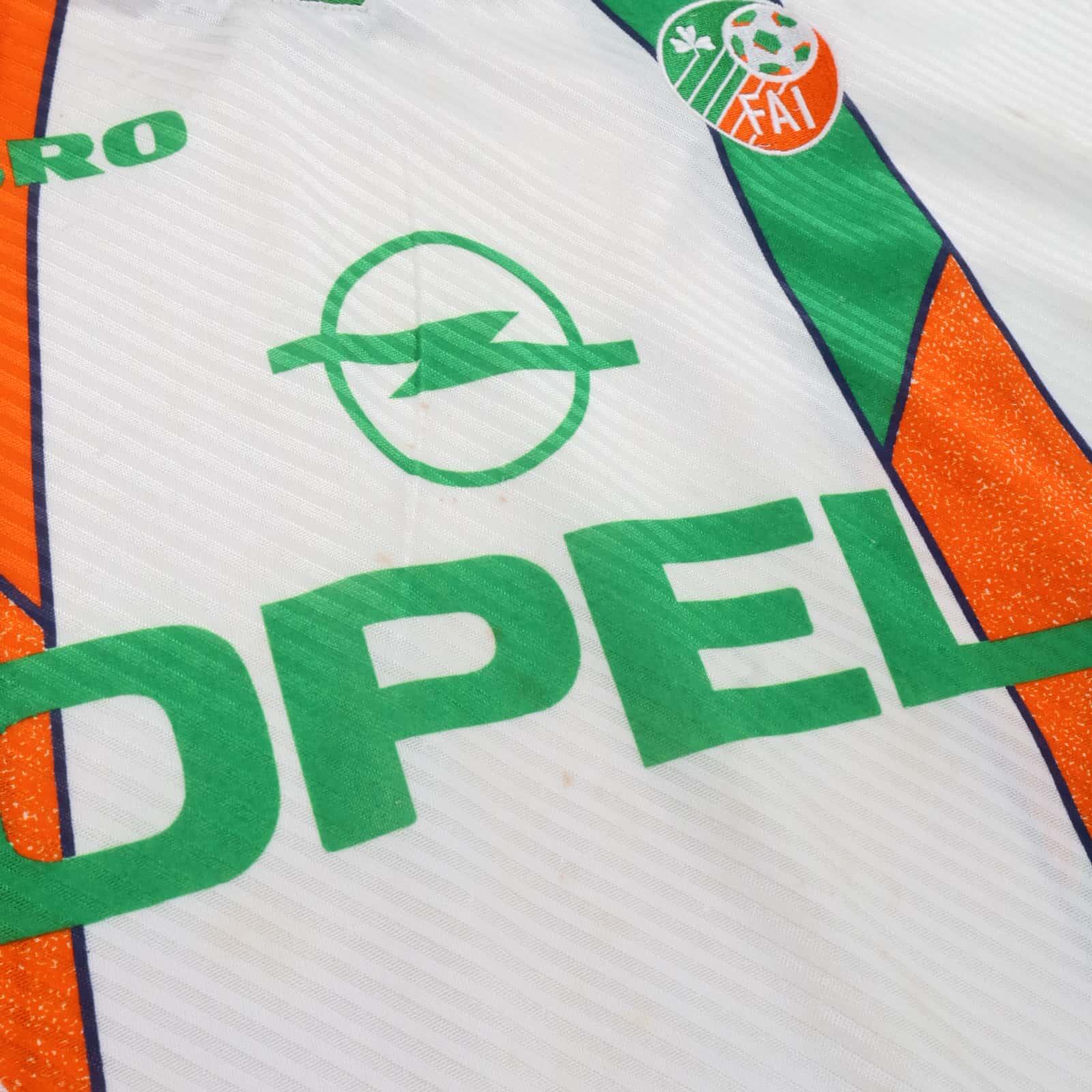 Republic Of Ireland 1994/96 Away Shirt - M