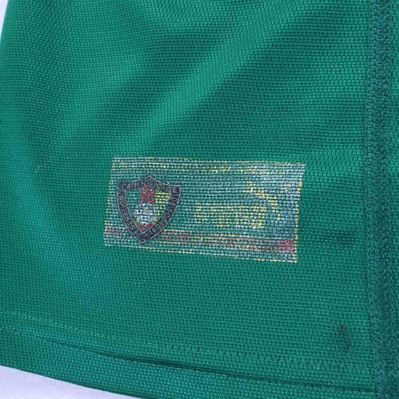 Cameroon Eto'O #9 2002/03 Home Shirt - M