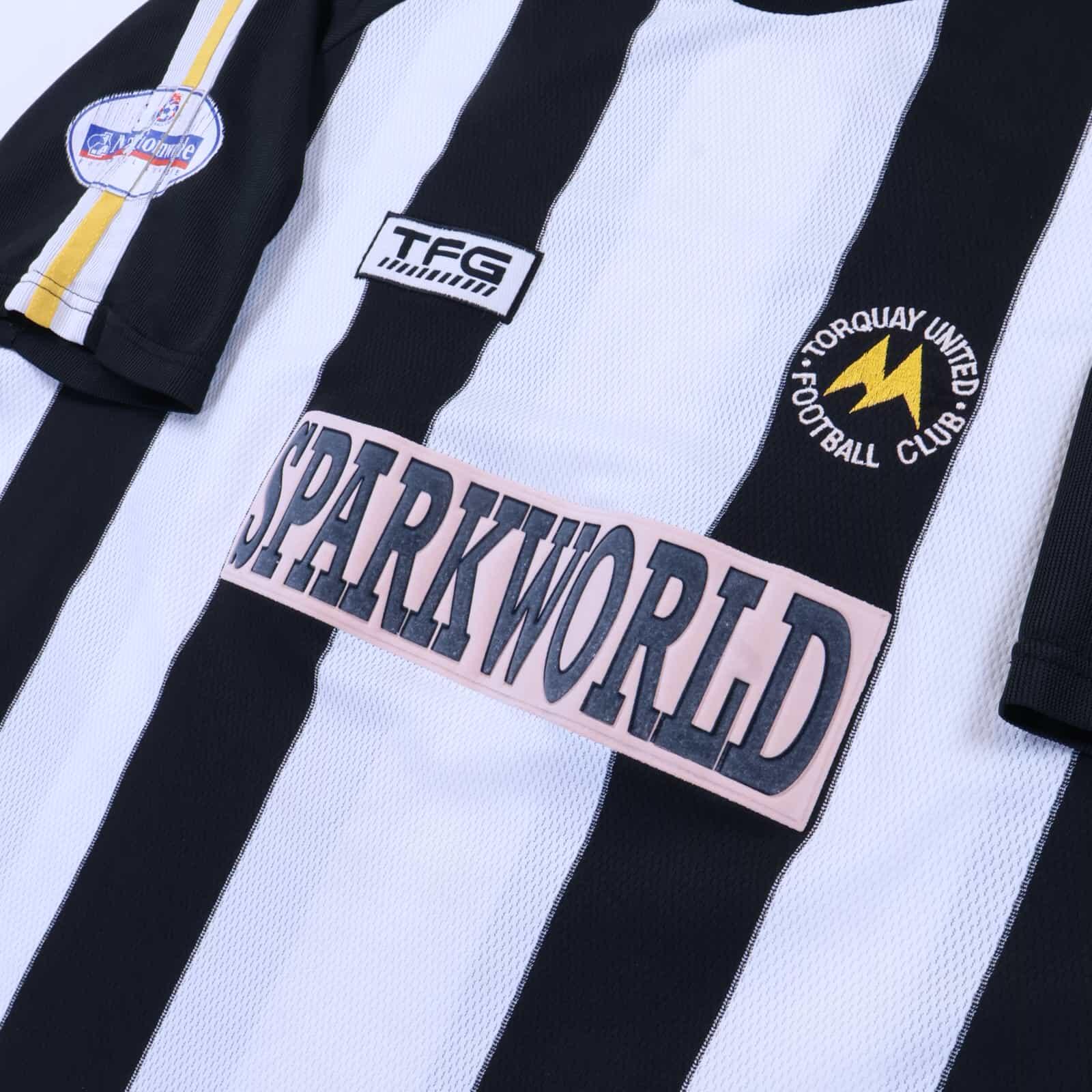 Torquay United #22 2002/04 Home Shirt - XL