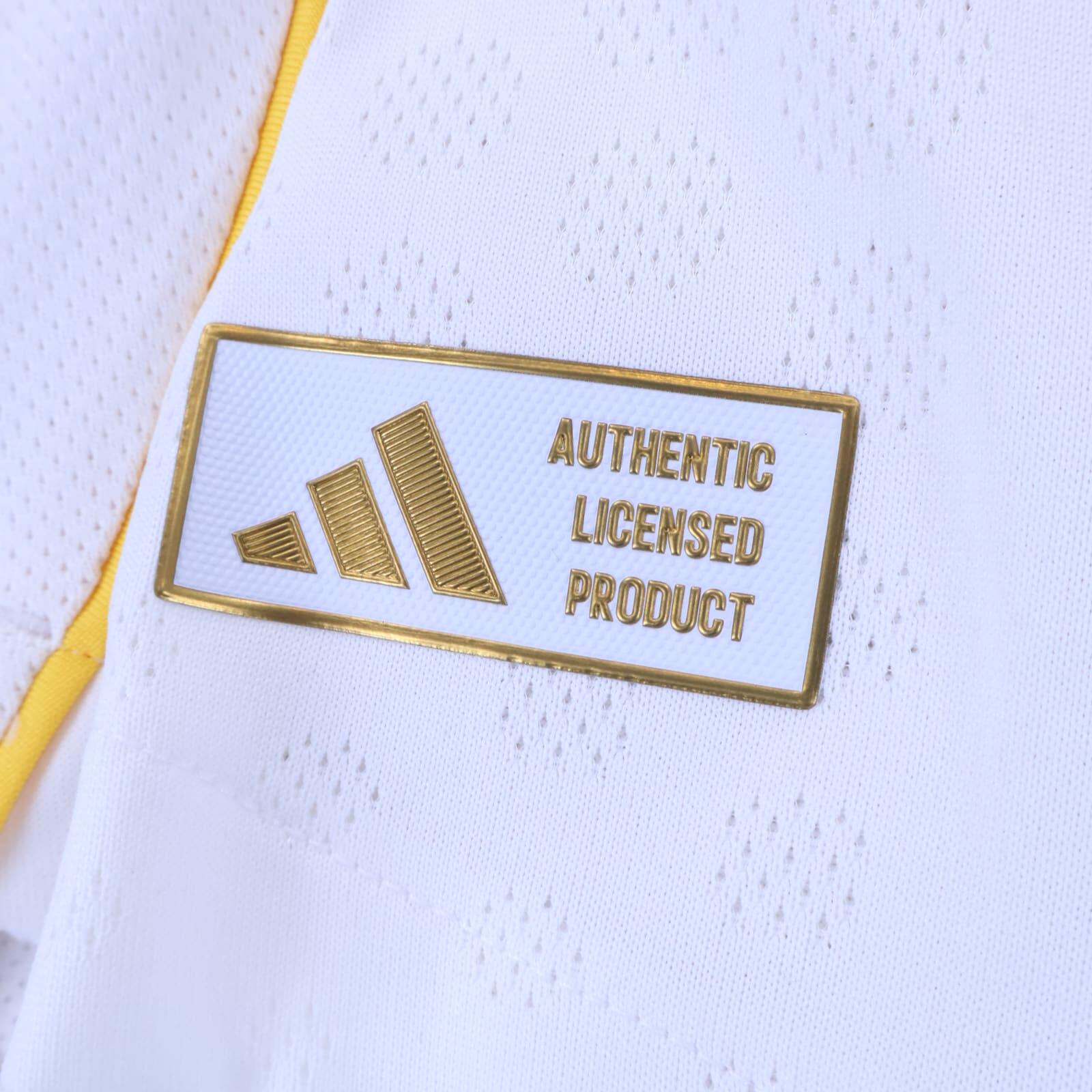 Real Madrid 2025/26 Home Shirt - M