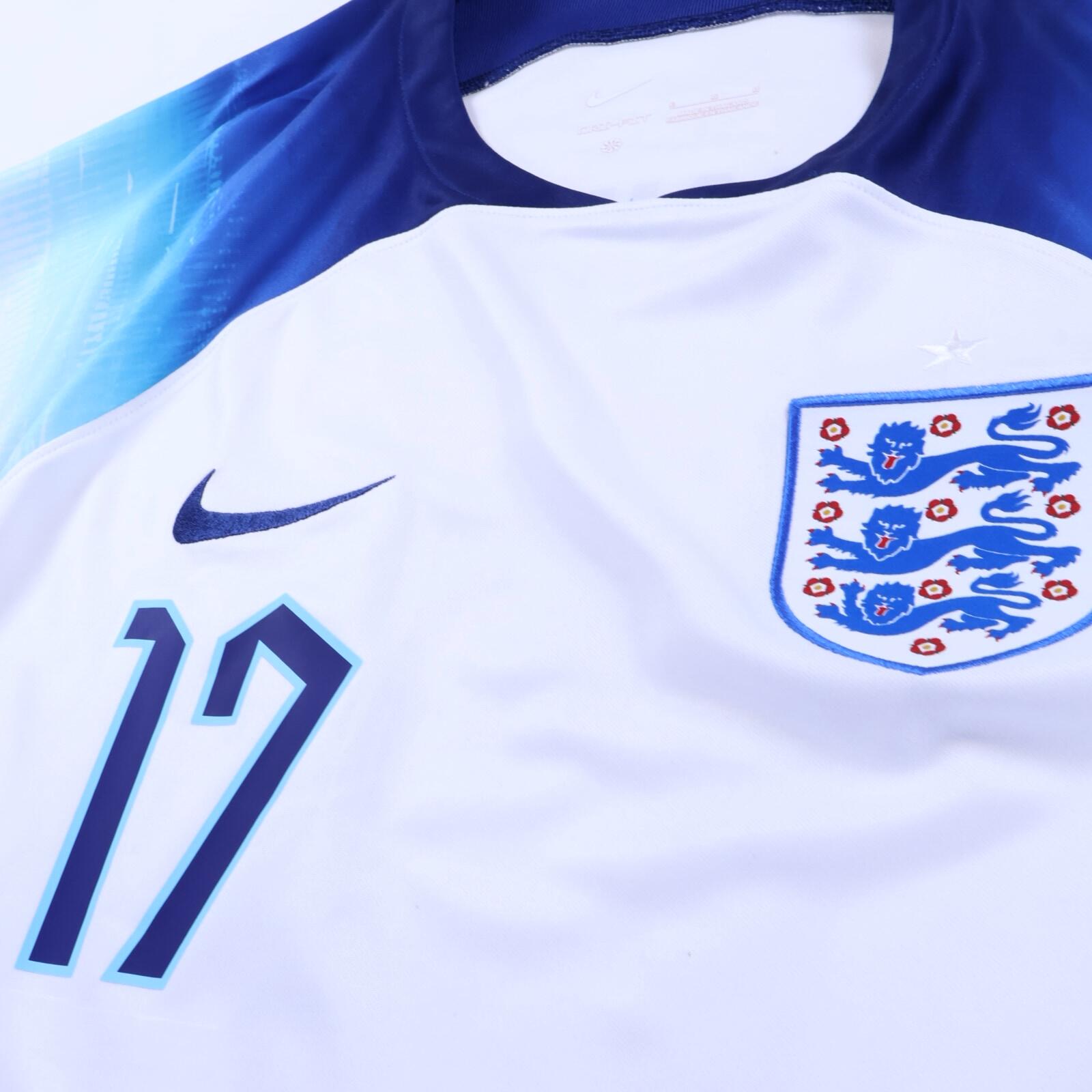 England Saka #17 2022/23 Home Shirt - L
