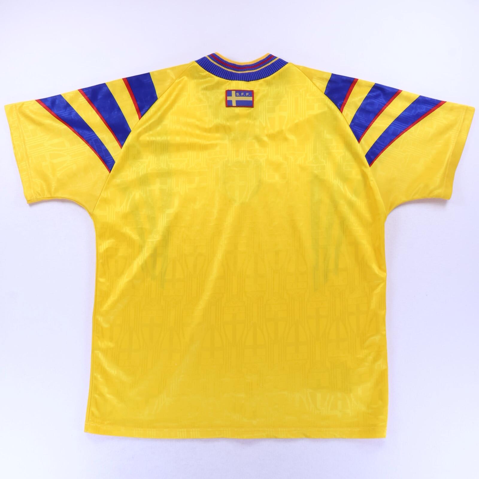 Sweden 1996/98 Home Shirt - XL- TAGS