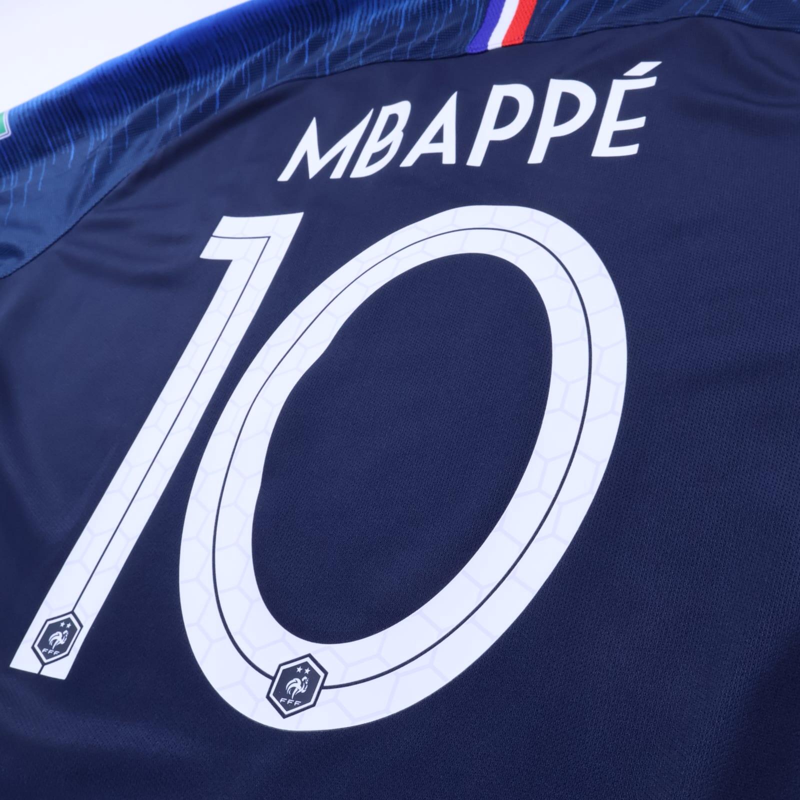 France Mbappé #10 2018/19 Home Shirt - XL