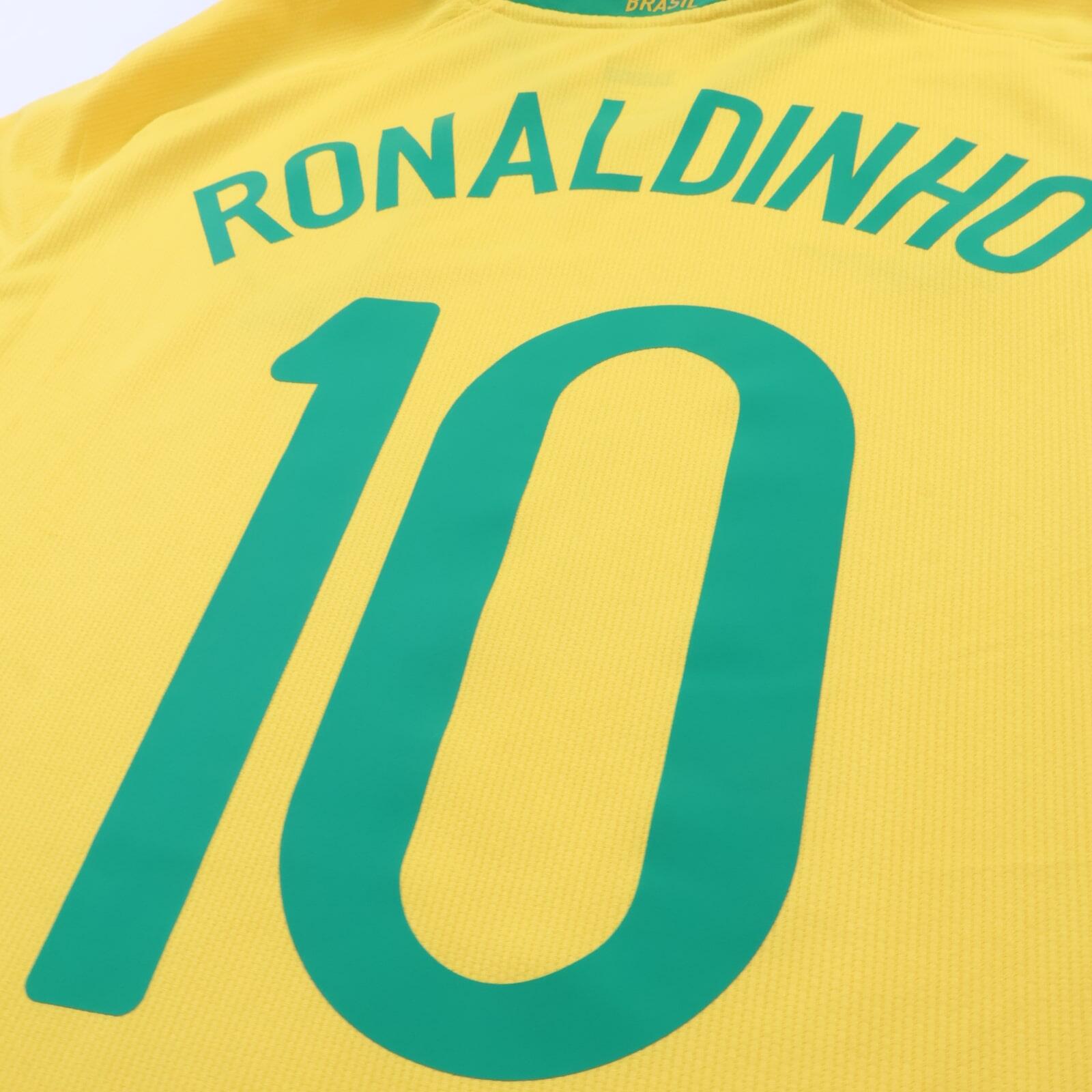 Brazil Ronaldinho #10 2008/10 Home Shirt - L