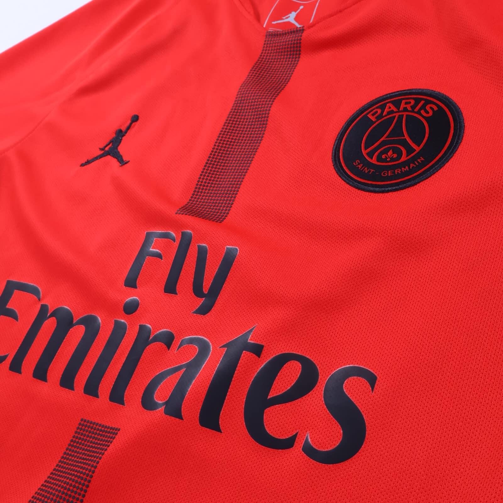 Paris Saint-Germain F.C 2018/19 Goalkeeper Shirt - M