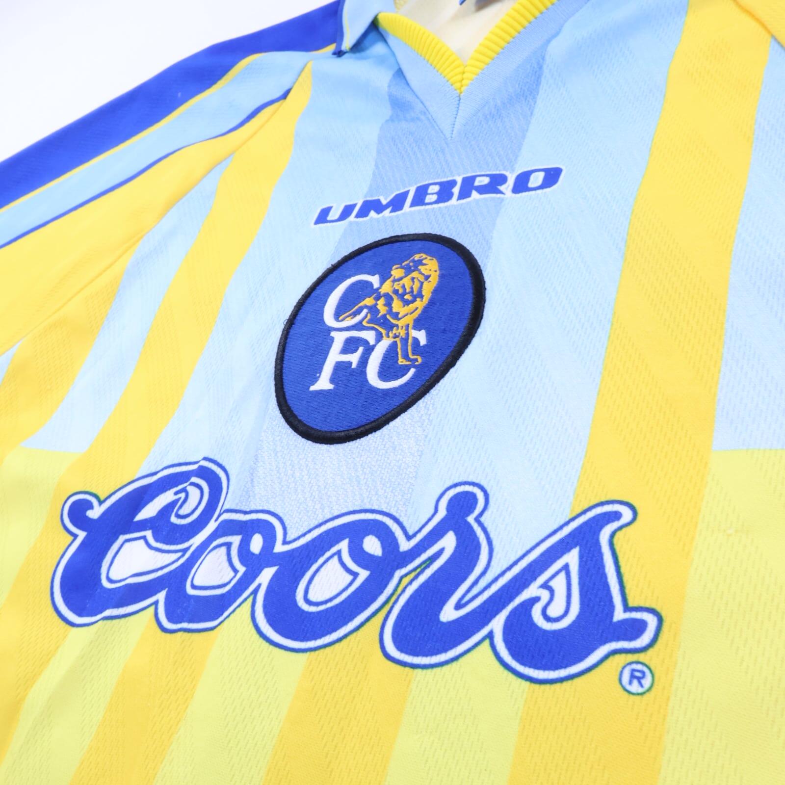 Chelsea Zola #25 1996/97 Away Shirt - M