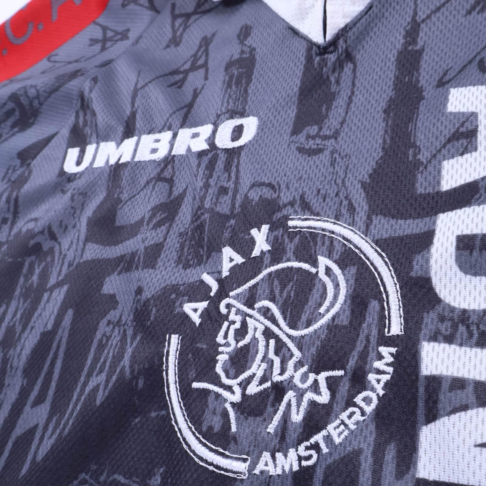 Ajax 1996/97 Away Shirt - M