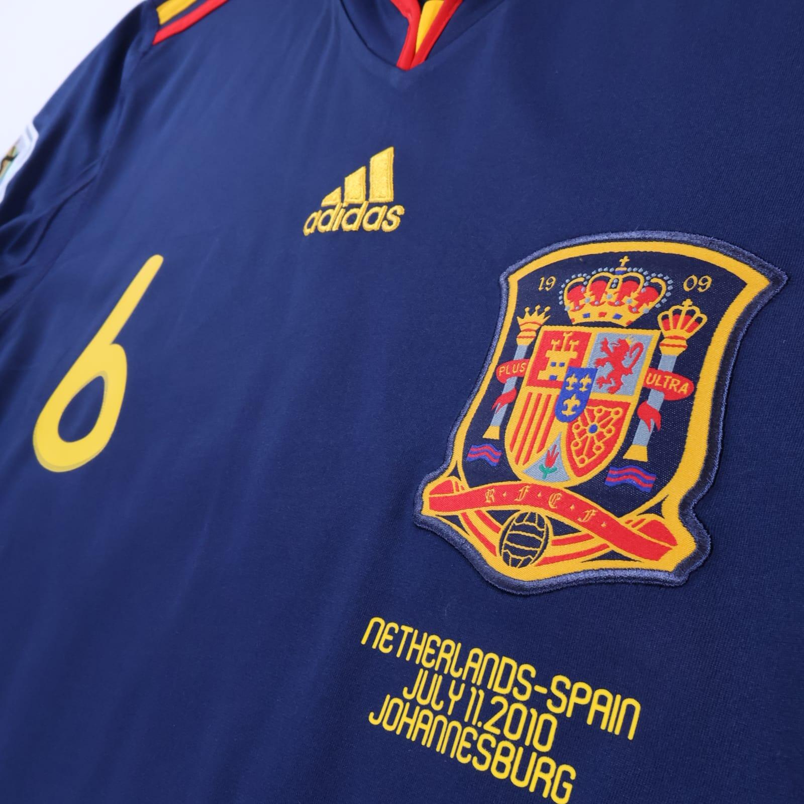 Spain A. Iniesta #6 2010/11 Away Shirt - L
