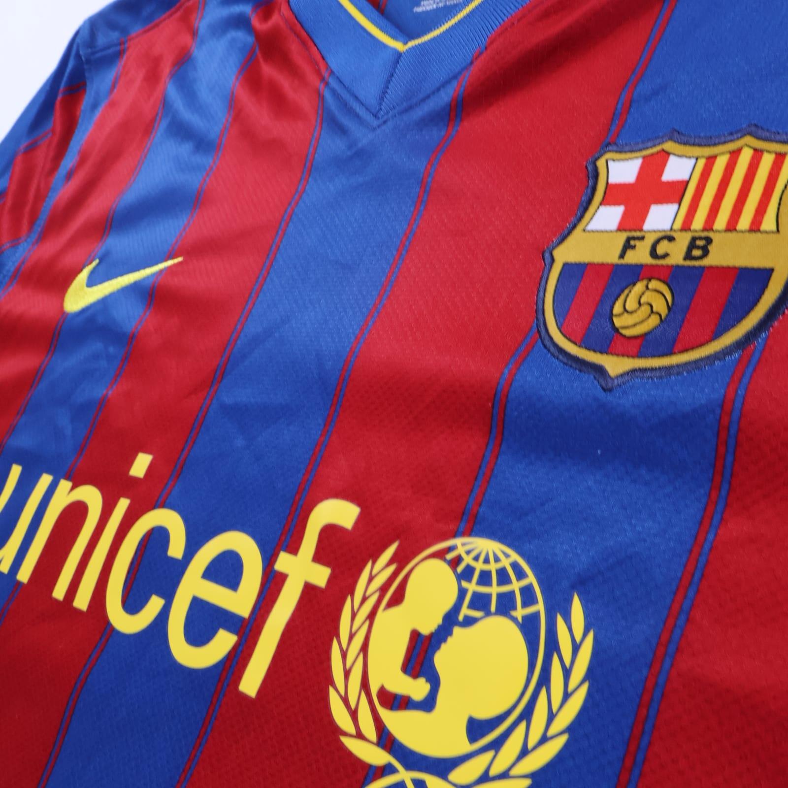 *MINT* Barcelona Messi #10 2005/06 Home Shirt - Long Sleeve - XL
