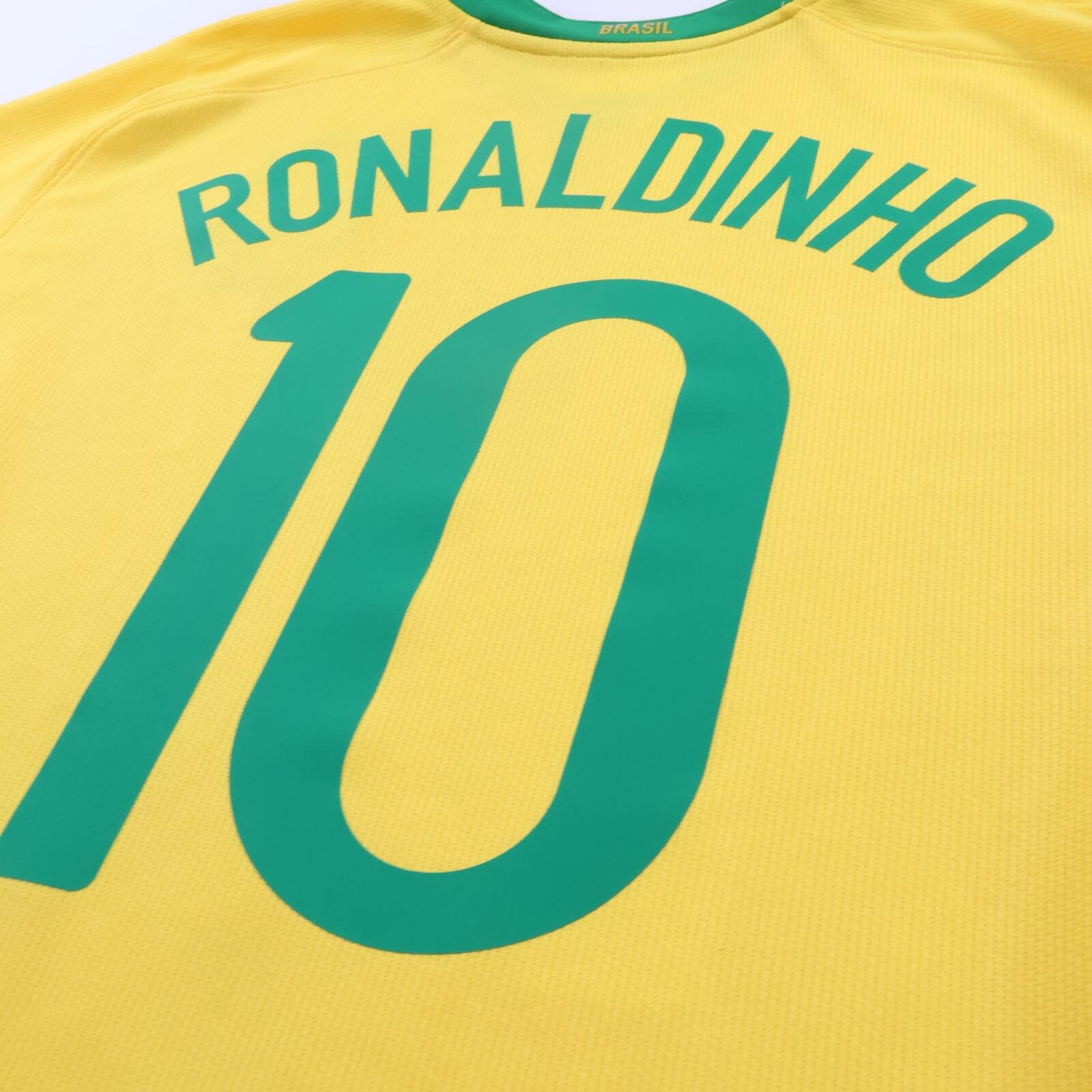 Brazil Ronaldinho #10 2008/10 Home Shirt - L