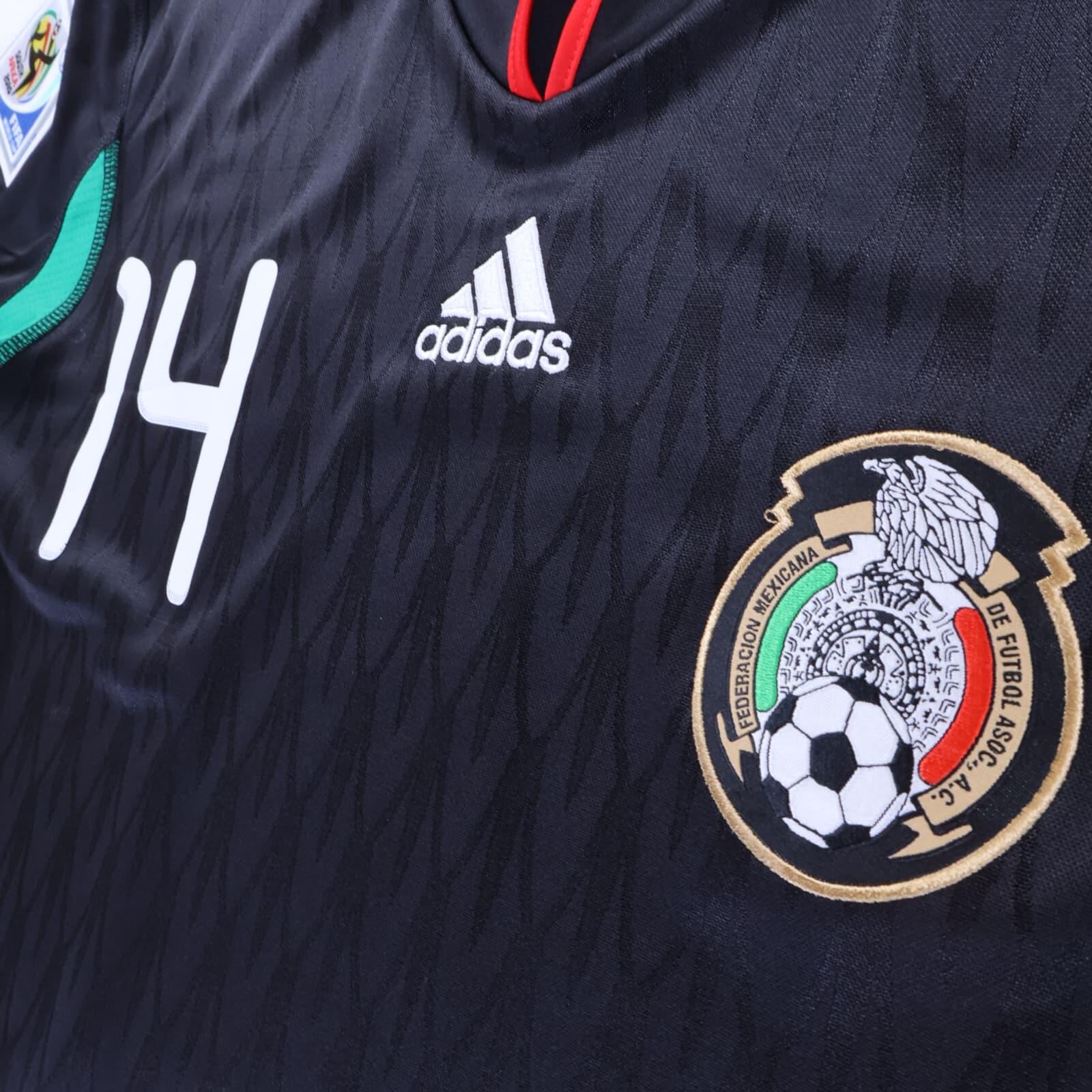 Mexico J. Hernandez #14 2010/11 Away Shirt - M