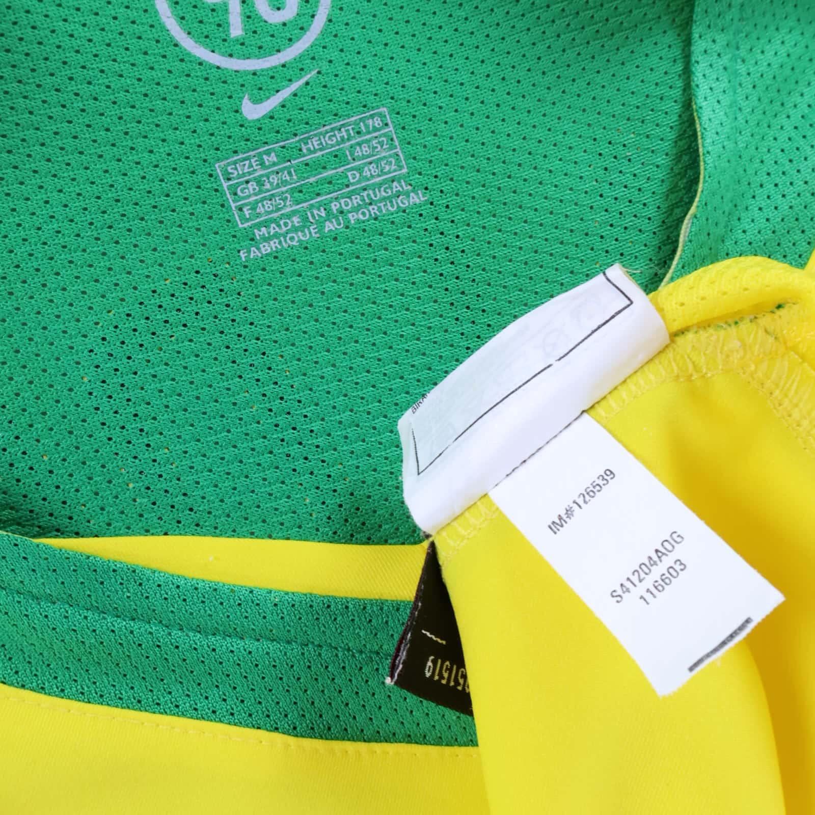 Brazil Ronaldinho #10 2004/06 Home Shirt - M
