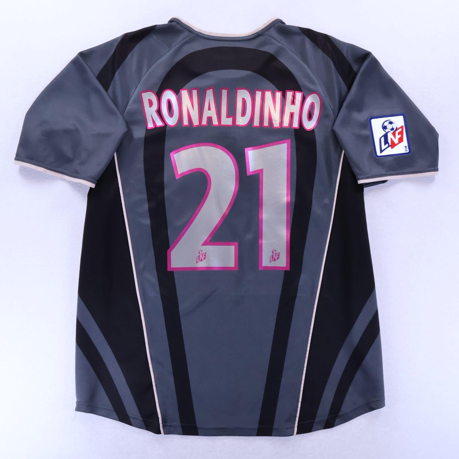 Paris Saint-Germain F.C Ronaldinho #21 2001/02 Third Shirt - L