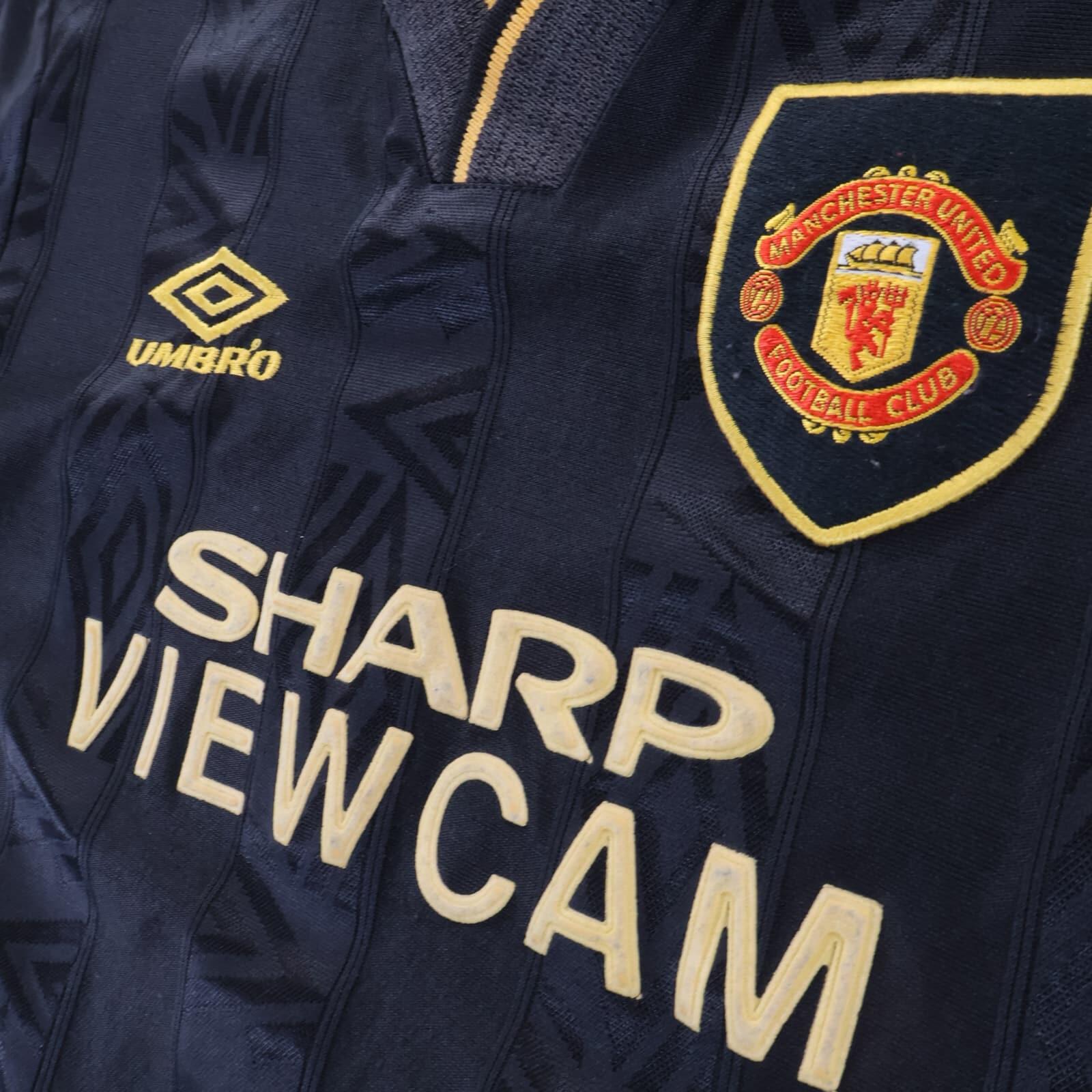 Manchester United 1993/95 Away Shirt - YOUTH - L