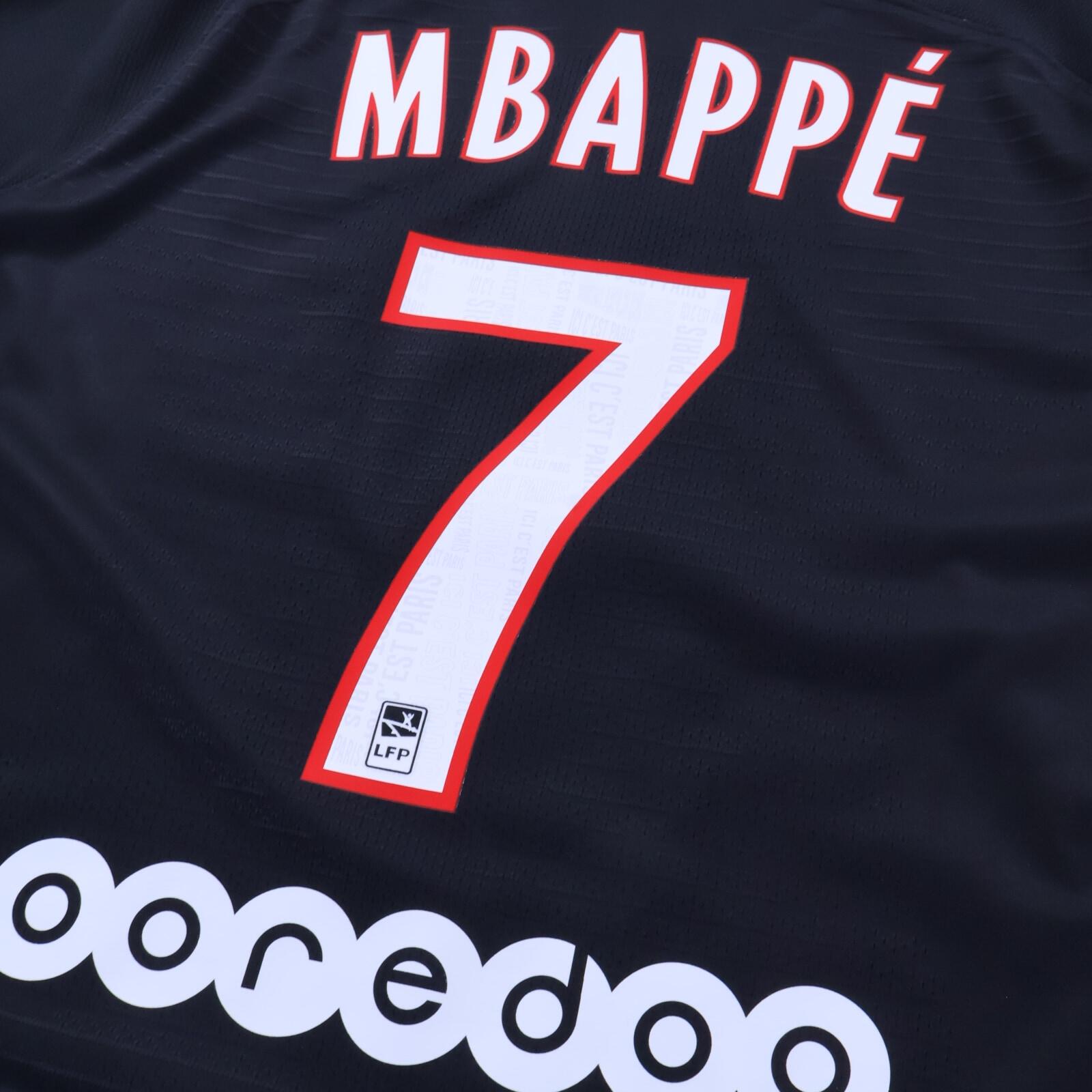 *MINT* Paris Saint-Germain F.C Mbappé #7 2019/20 Fourth Shirt - M