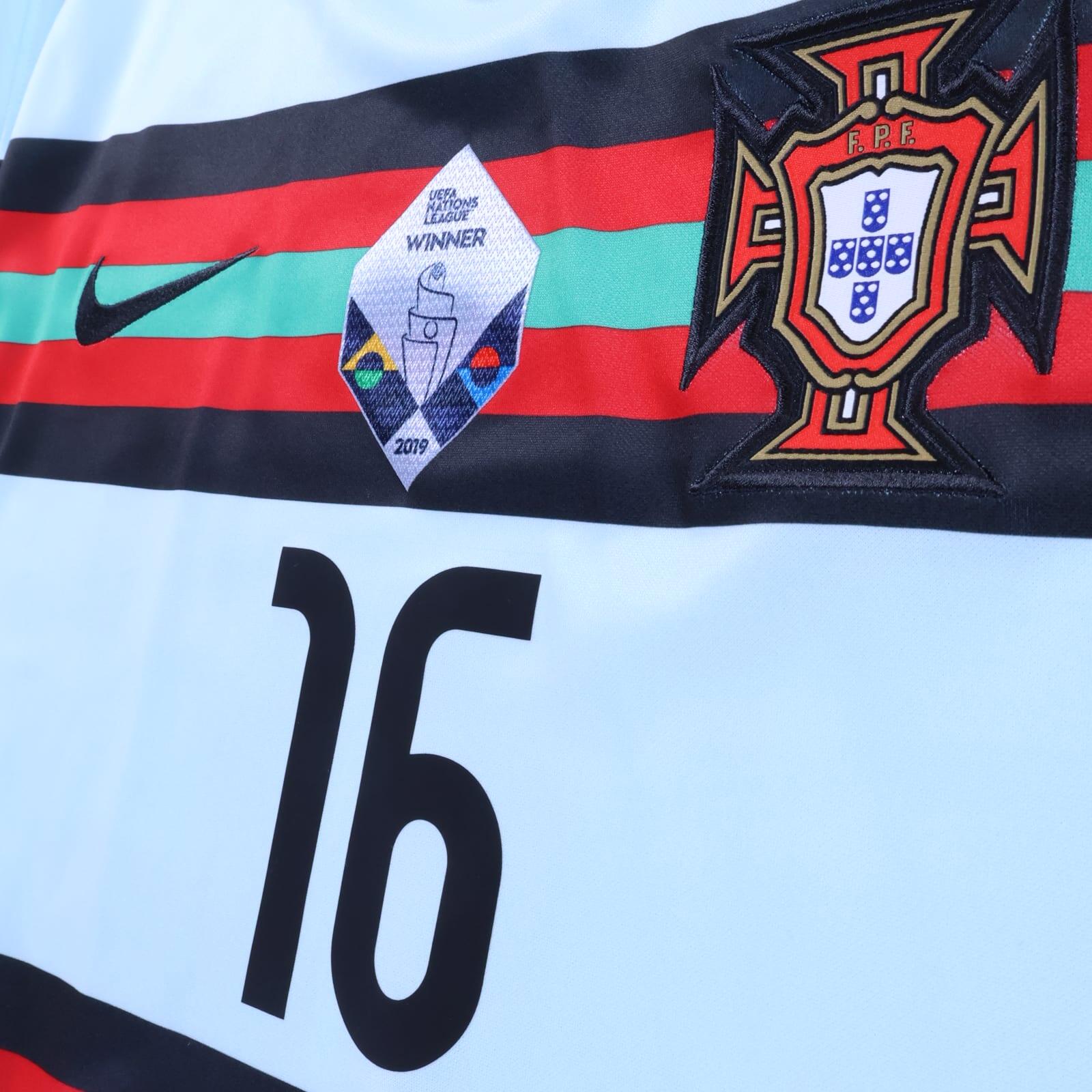 *NWT* Portugal B. Fernandes #16 2020/21 Away Shirt - L
