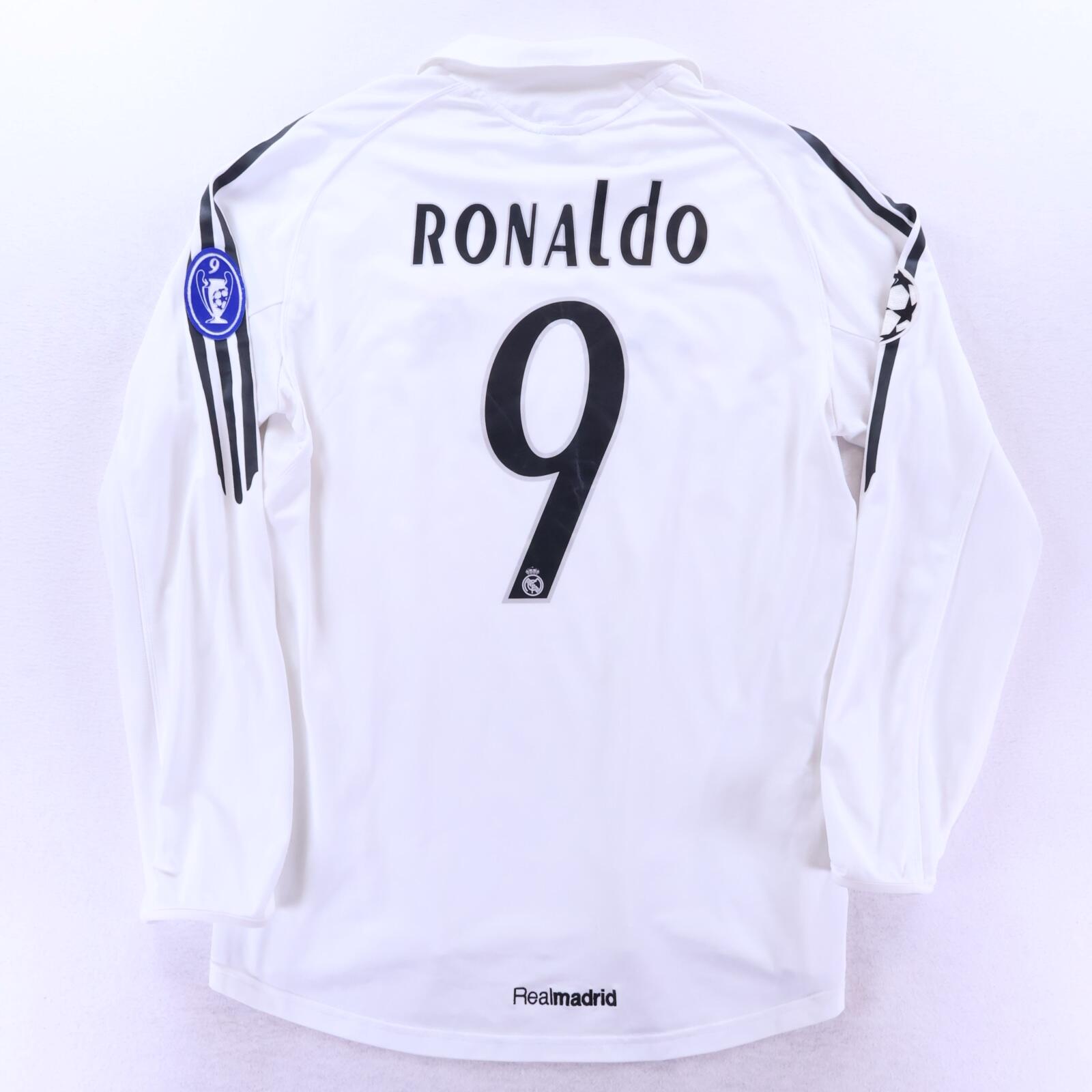 Real Madrid Ronaldo #9 2005/06 Home Shirt - M