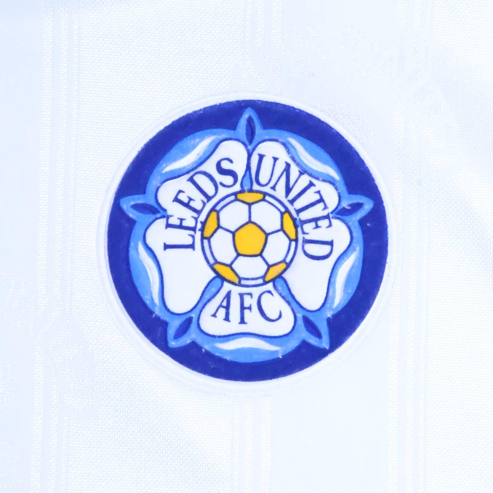 leeds united football shirt