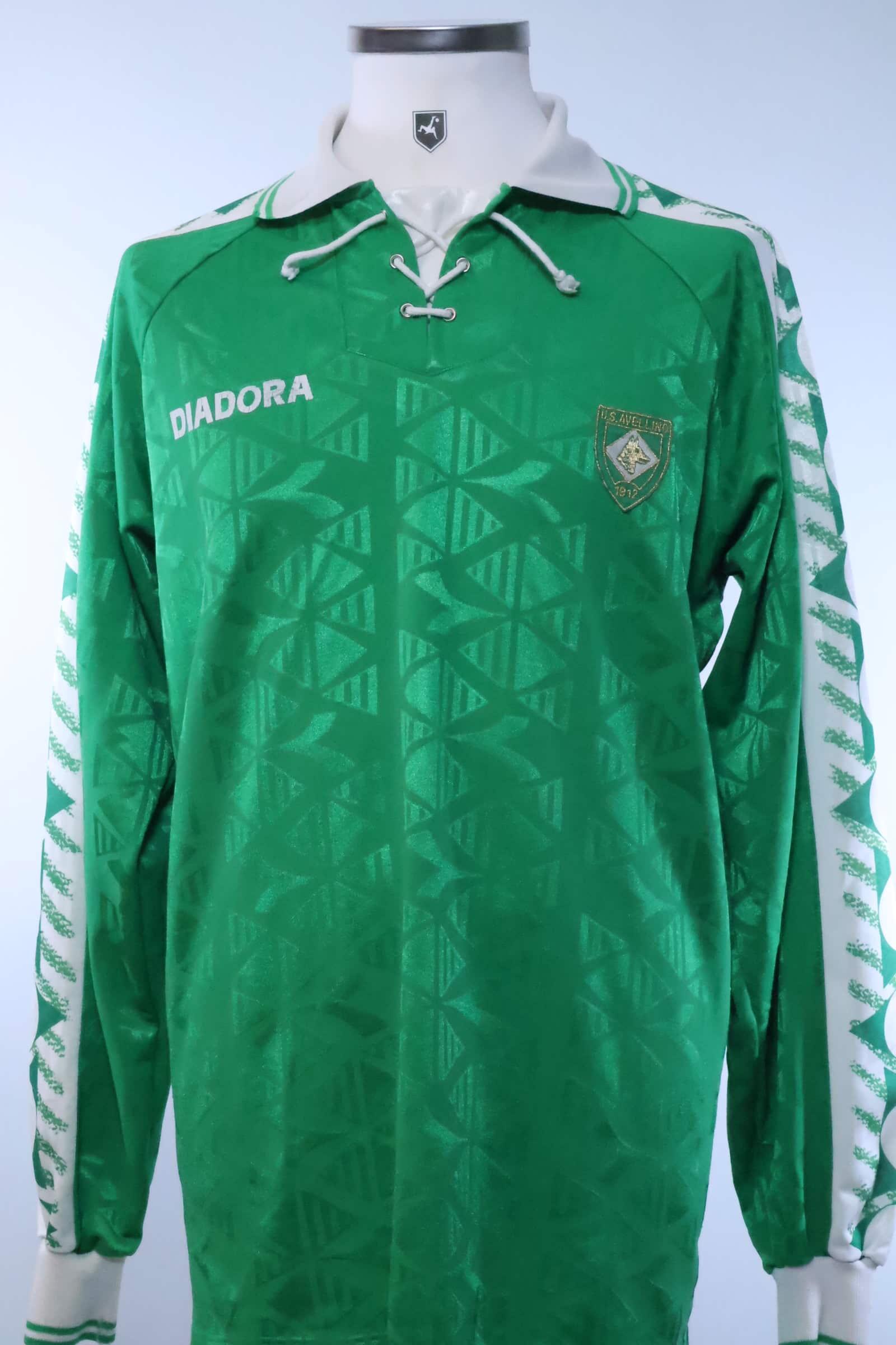 Avelino 1995/96 Home Shirt - XLAuthentic Original Football Shirt