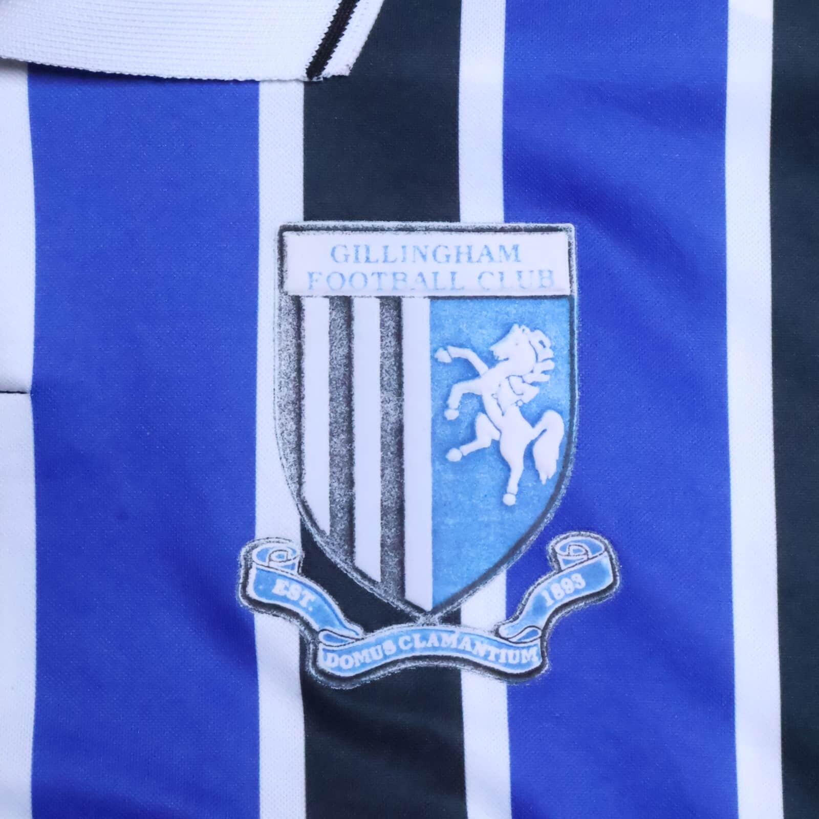 gillingham-football-shirt
