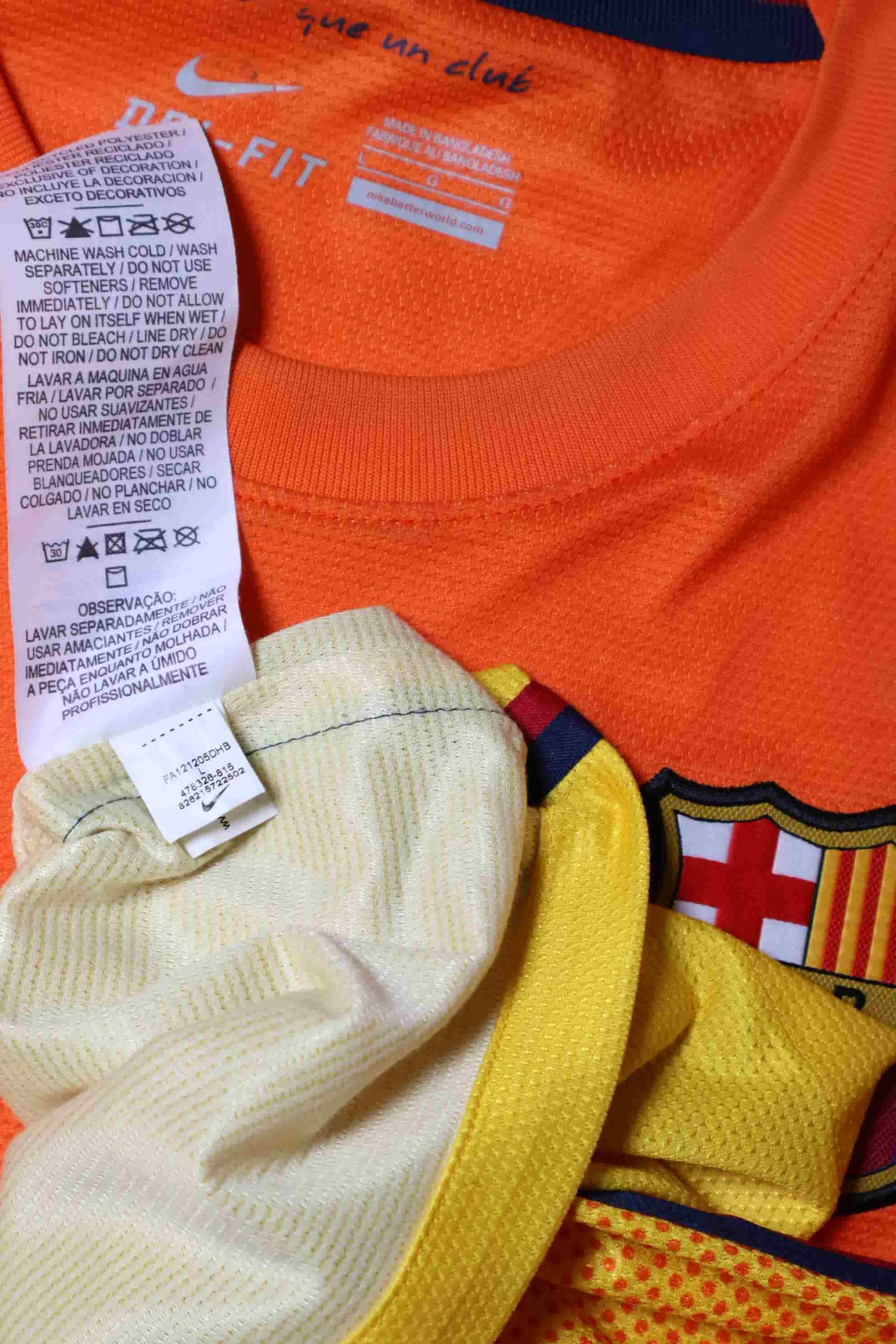 Barcelona 2012/13 Away Shirt - L- TAGS