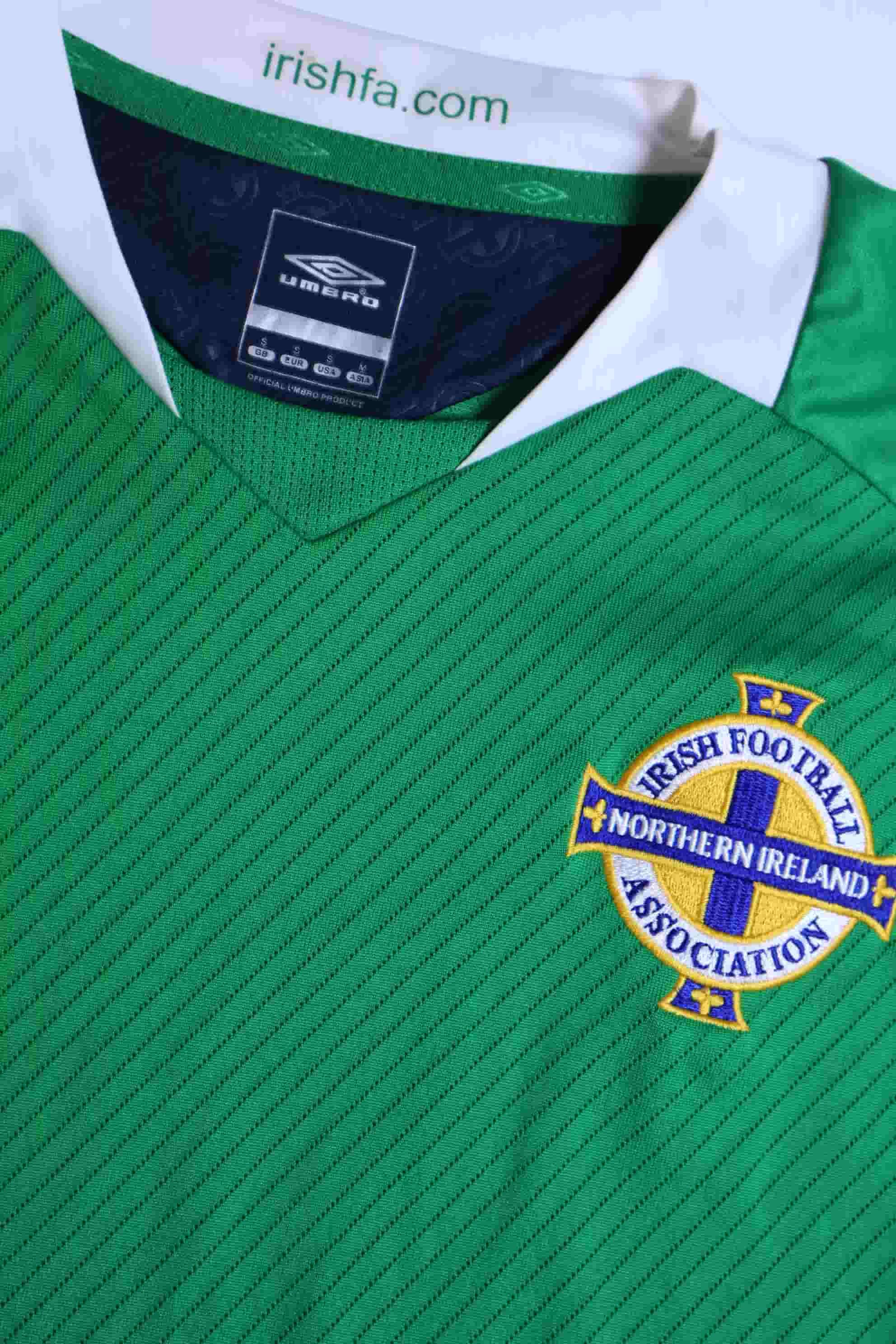 Northern Ireland 2008/09 Home Shirt - S- TAGS