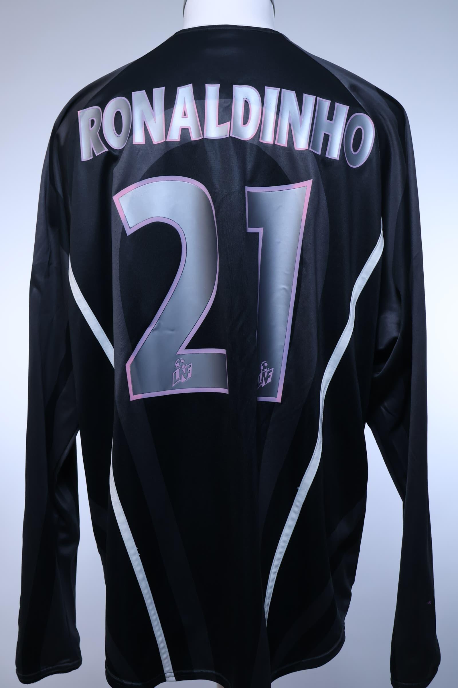 Paris Saint-Germain F.C Ronaldinho #21 2001/02 Third Shirt - Long Sleeve - L- FRONT