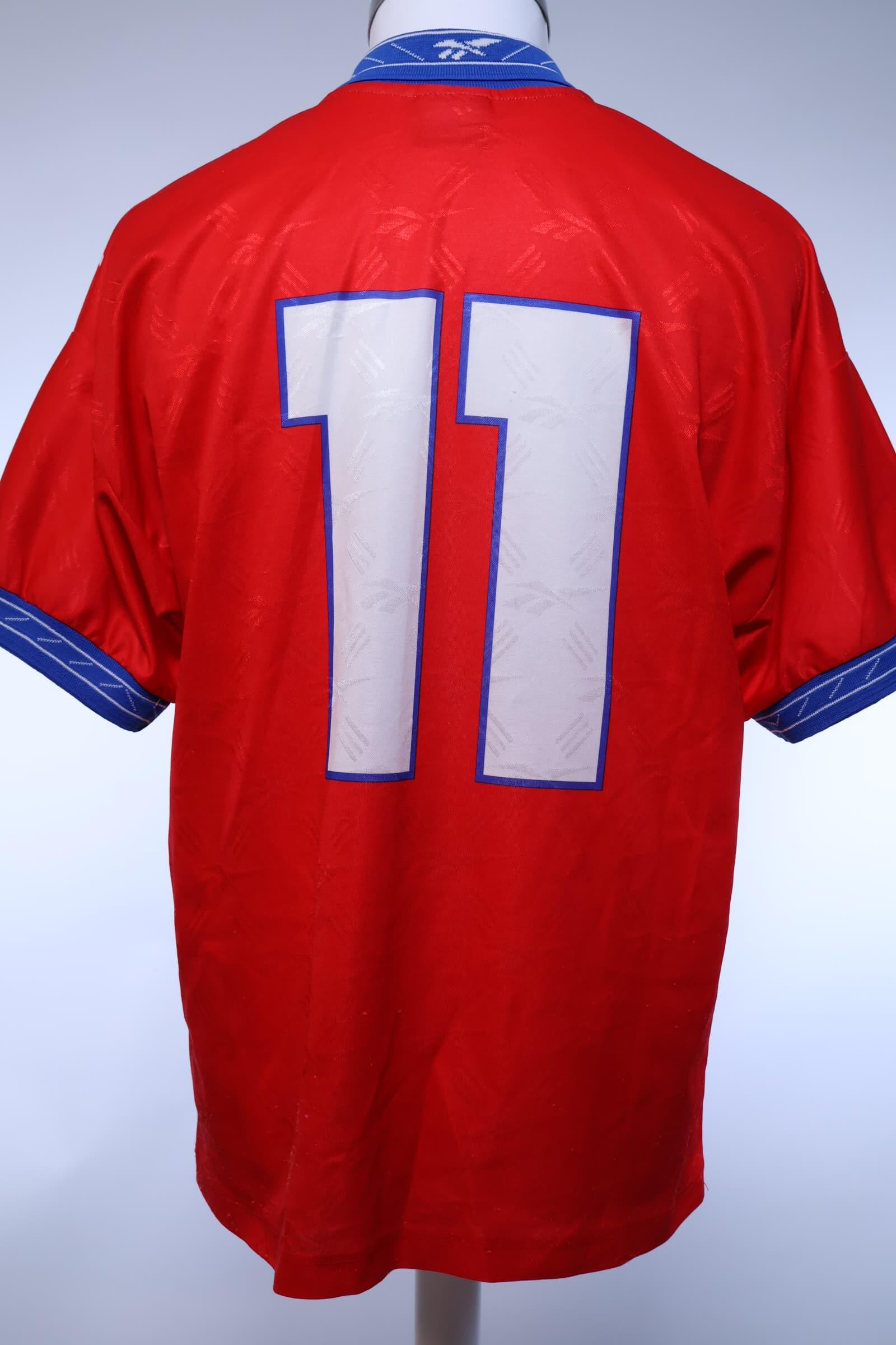 Chile #11 1997/99 Home Shirt - M- BACK