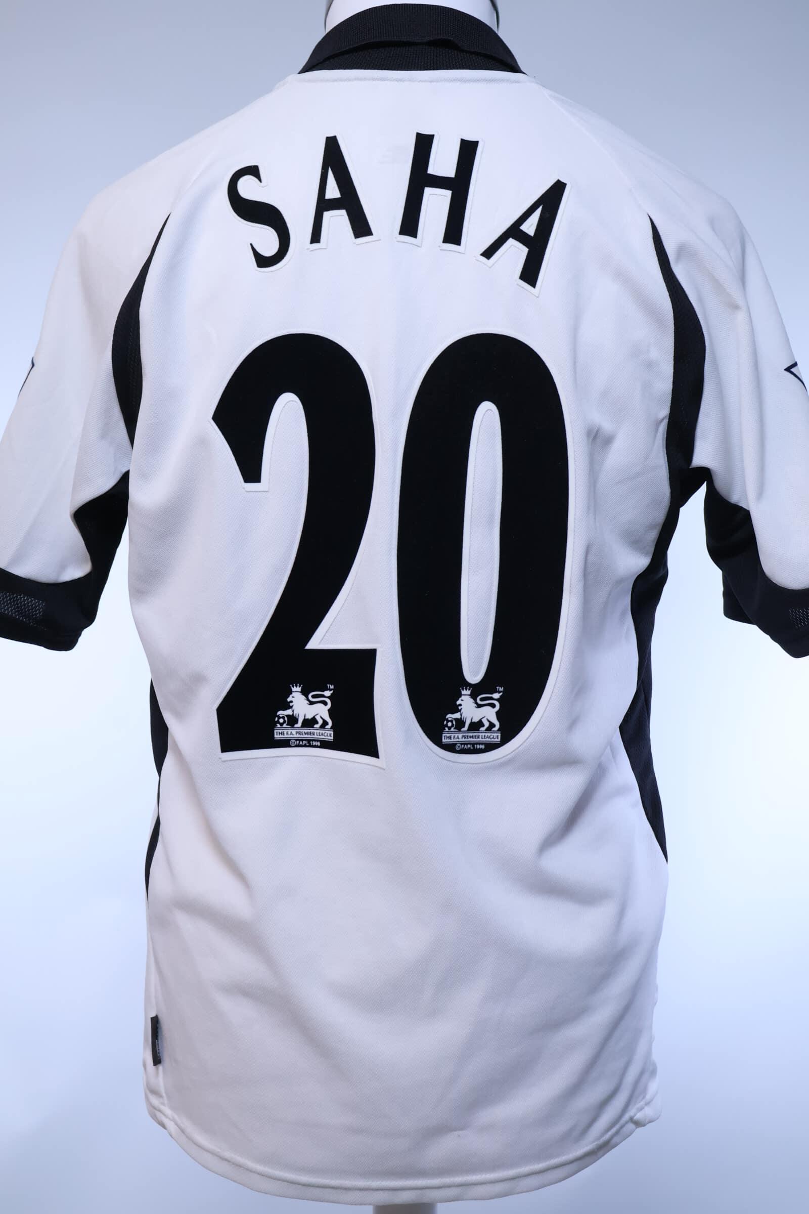 Fulham F.C Saha #20 2001/02 Home Shirt - M- FRONT
