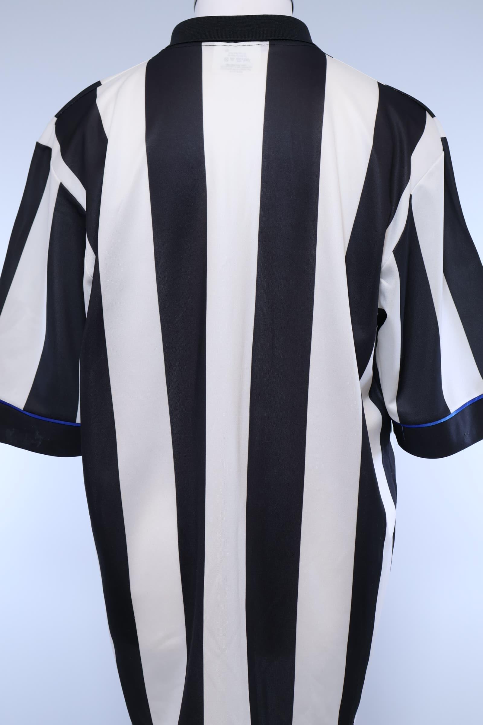 Newcastle United 1993/95 Home Shirt - L- BACK