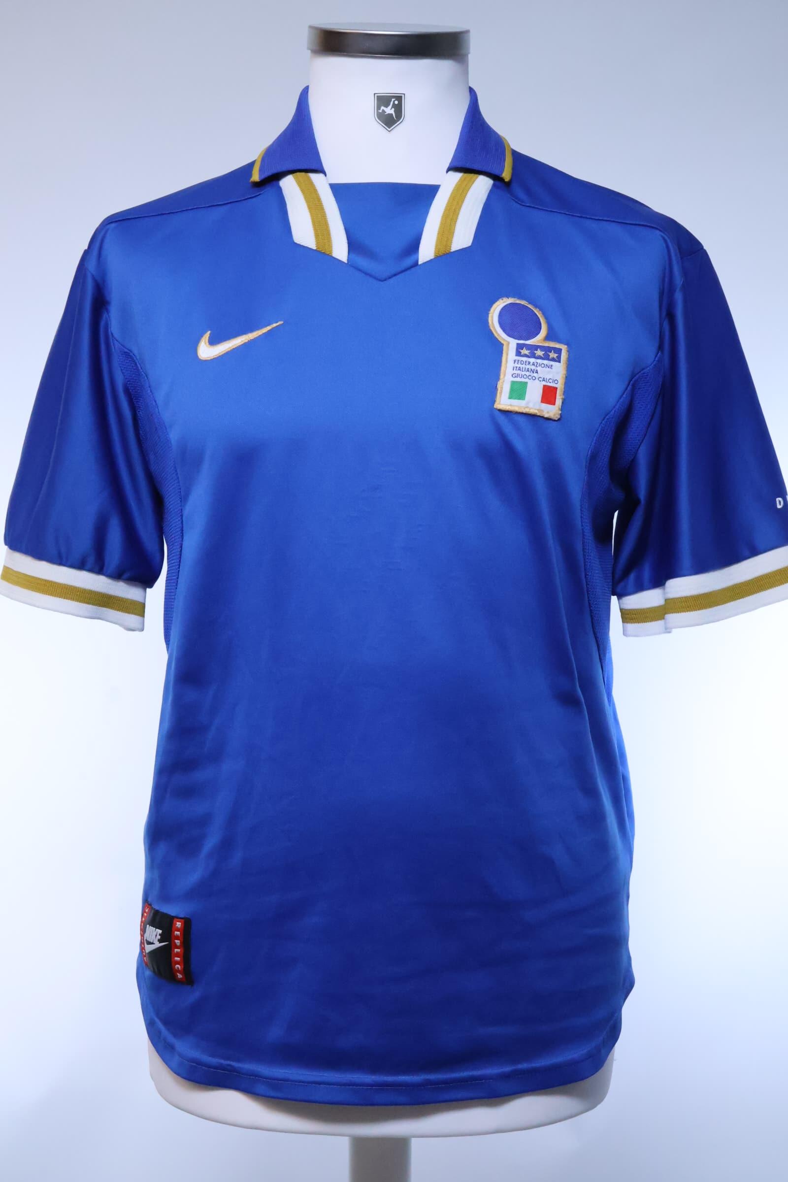 Italy 1996/98 Home Shirt - M- FRONT