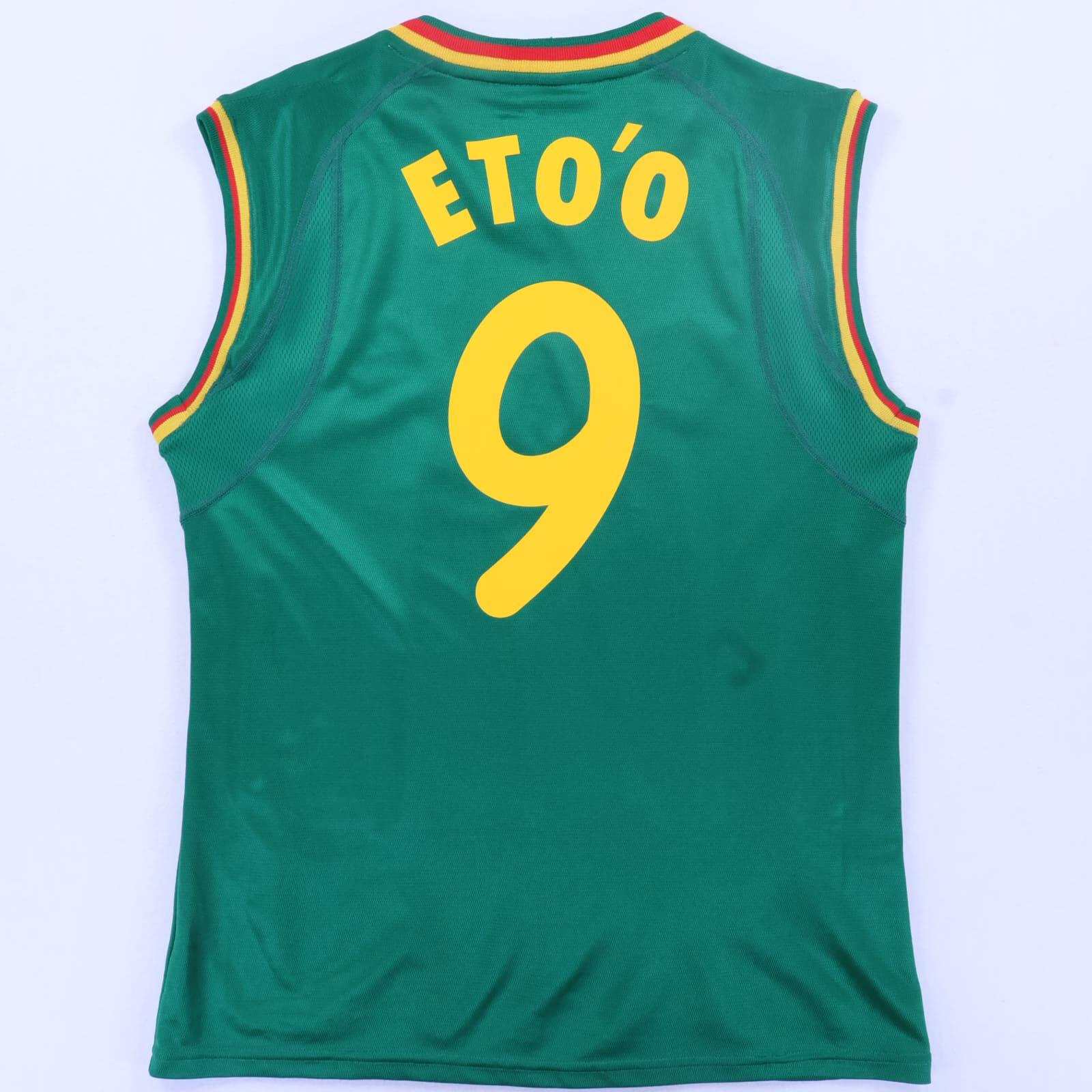 Cameroon Eto'O #9 2002/03 Home Shirt - M- FRONT