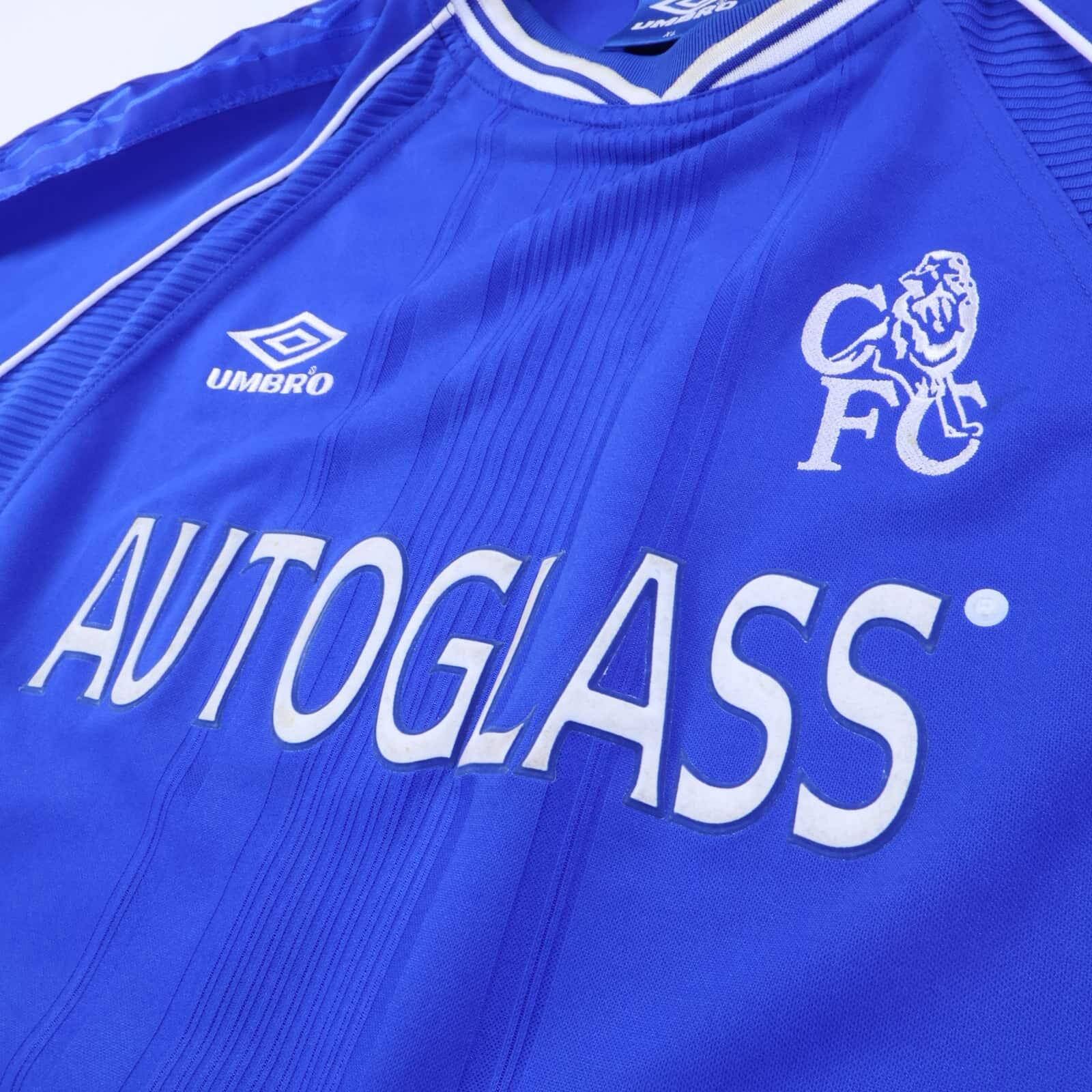 Chelsea Zola #25 1999/01 Home Shirt - XL