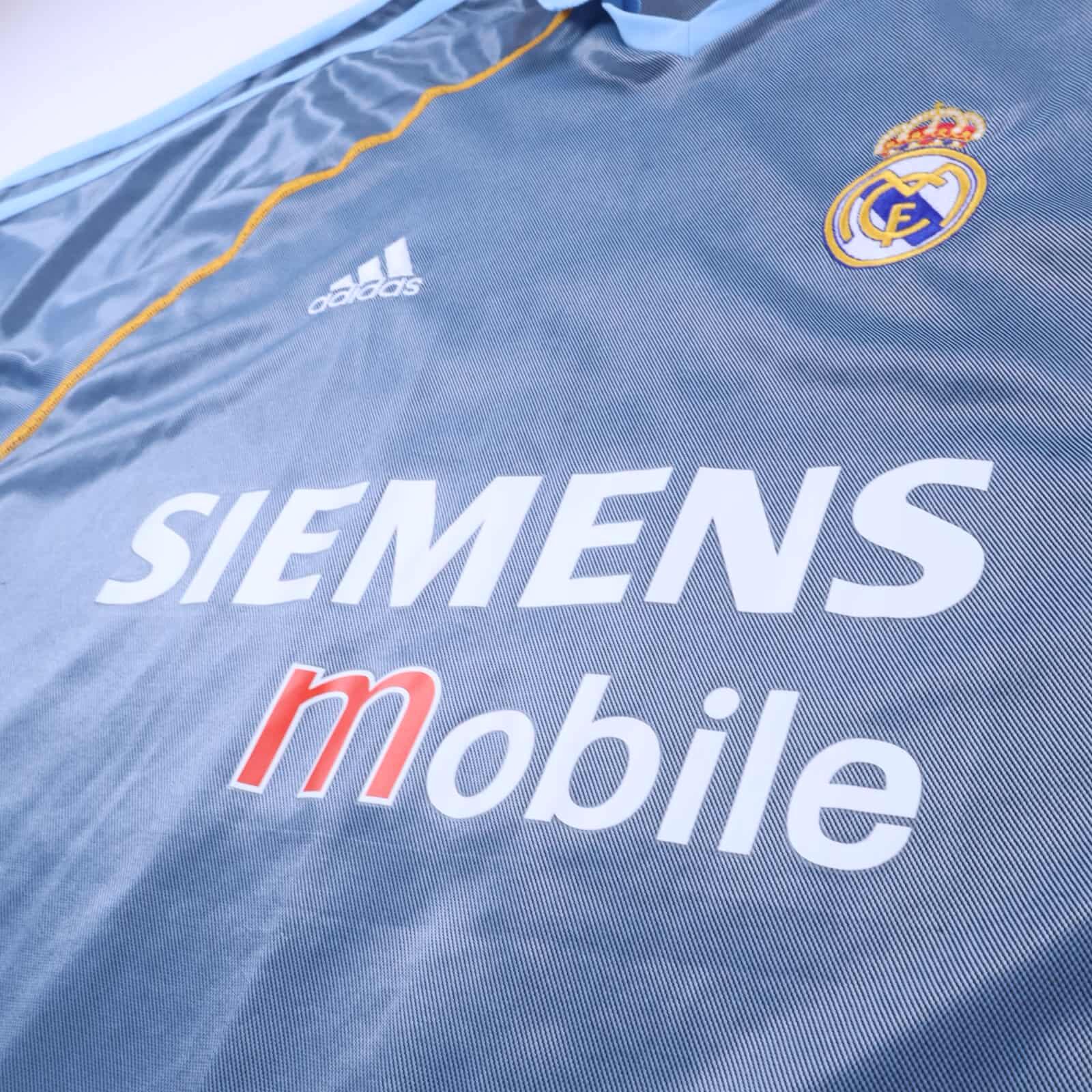 Real Madrid Ronaldo #9 2003/04 Third Shirt - XL