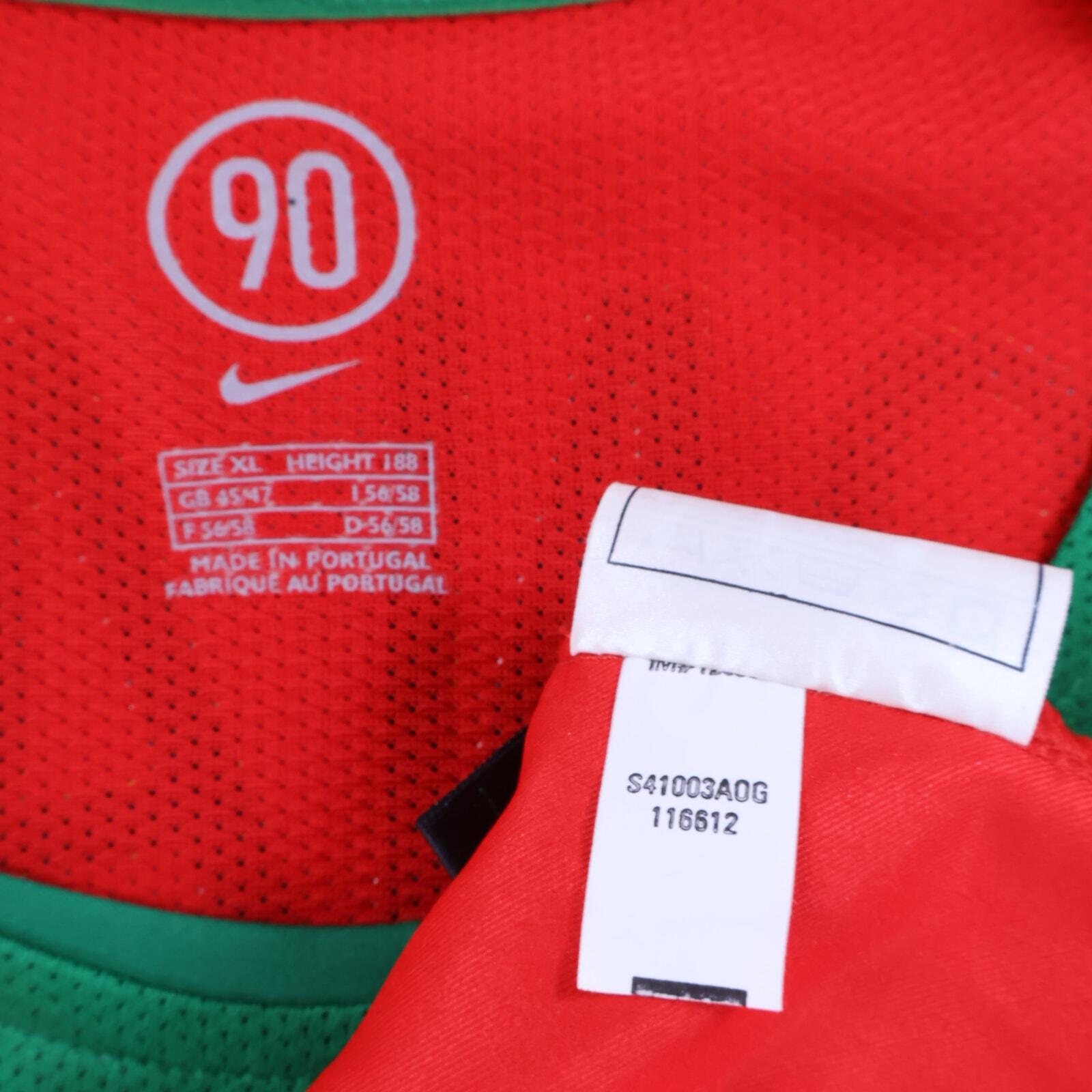 Portugal Ronaldo #17 2004/06 Home Shirt - XL