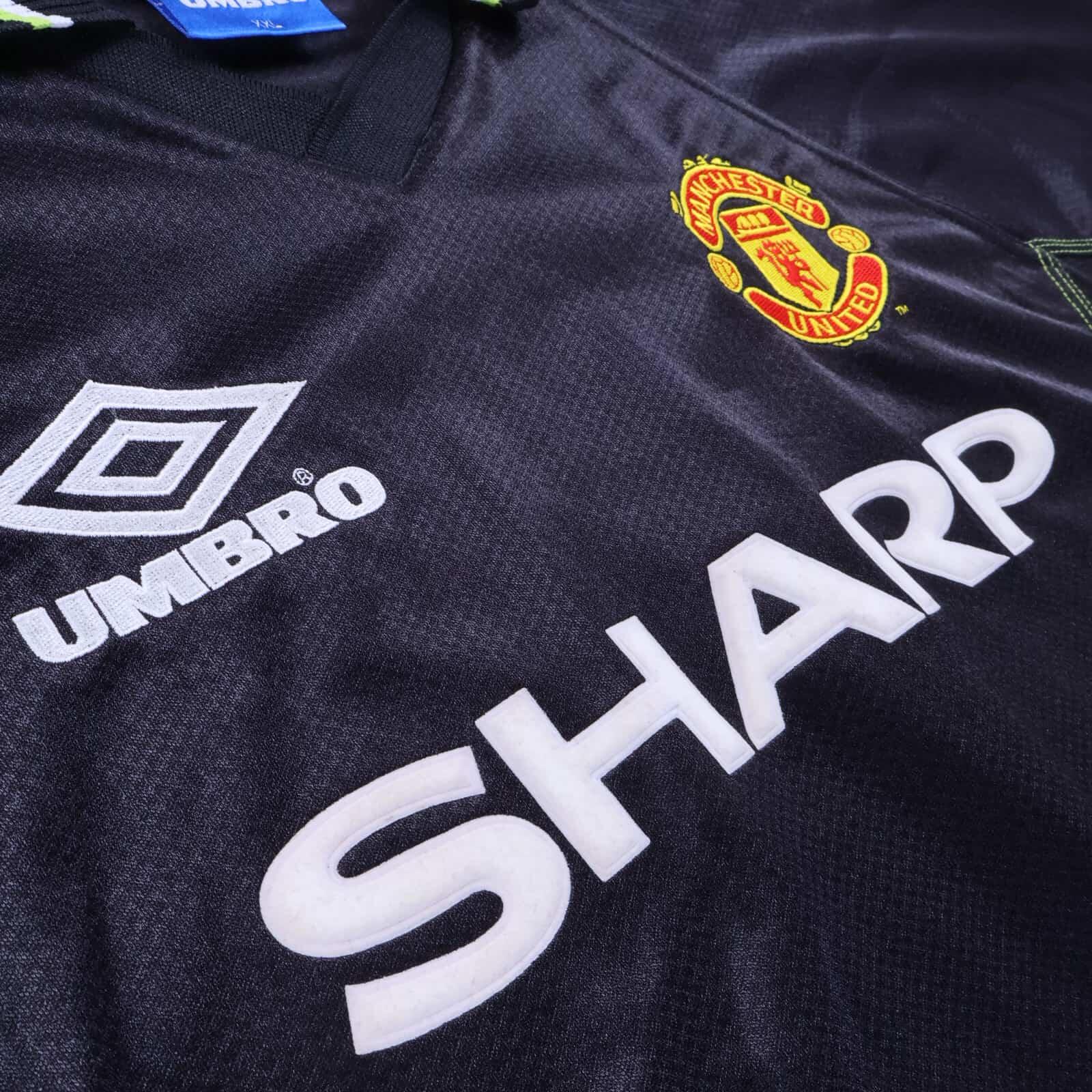 Manchester United Keane #16 1998/99 Third Shirt - 2XL