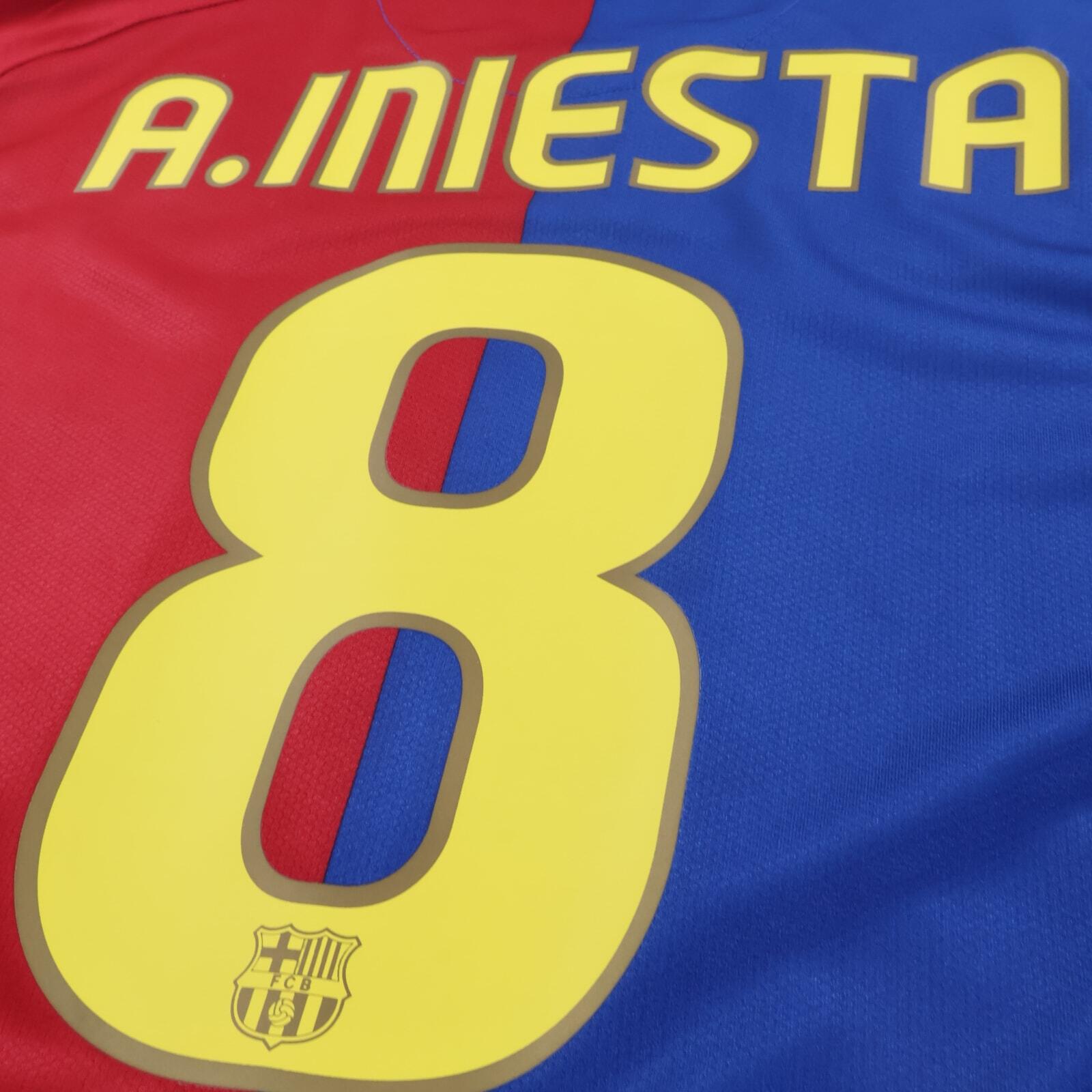 Barcelona A. Iniesta #8 2008/09 Home Shirt - M