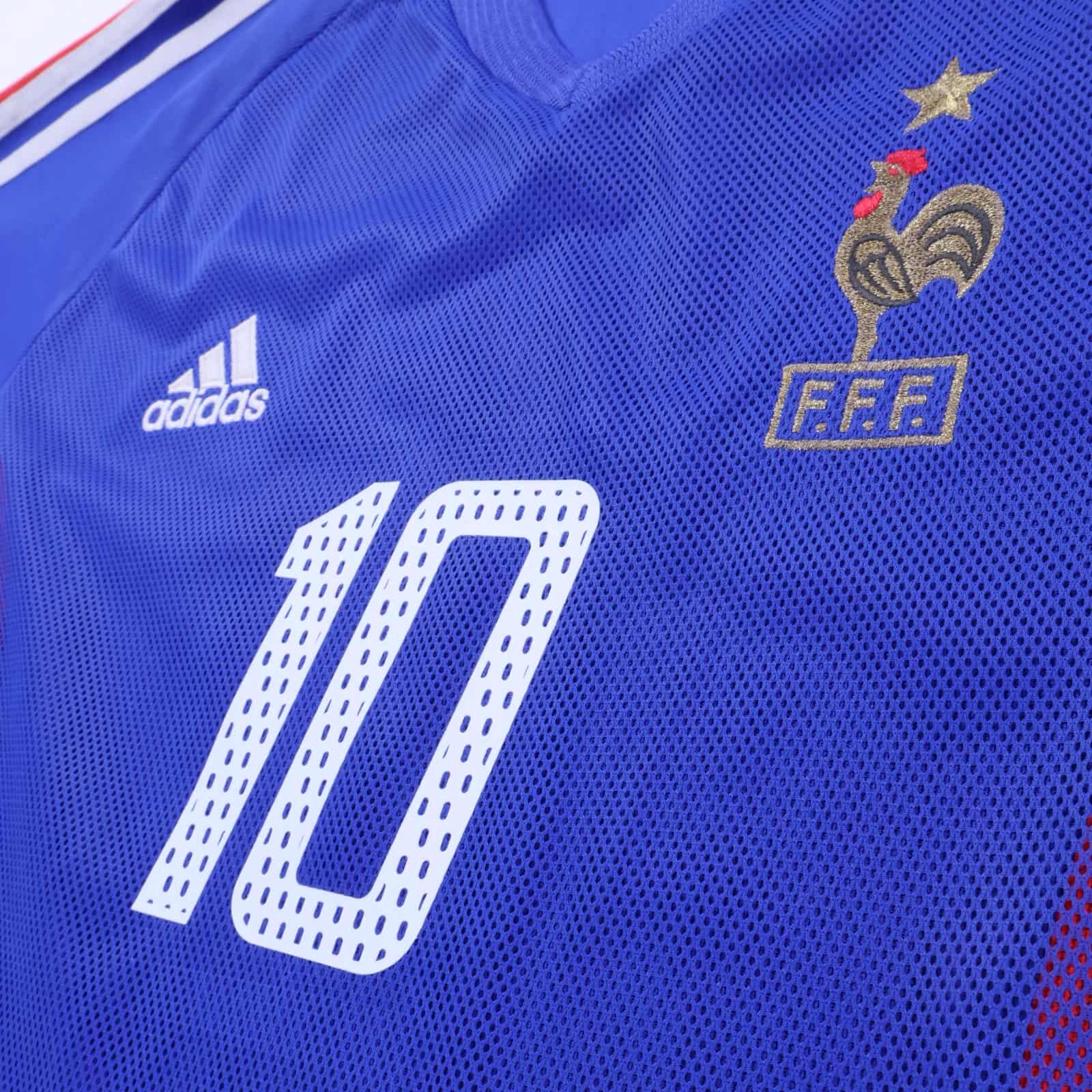 France Zidane #10 2002/04 Home Shirt - M