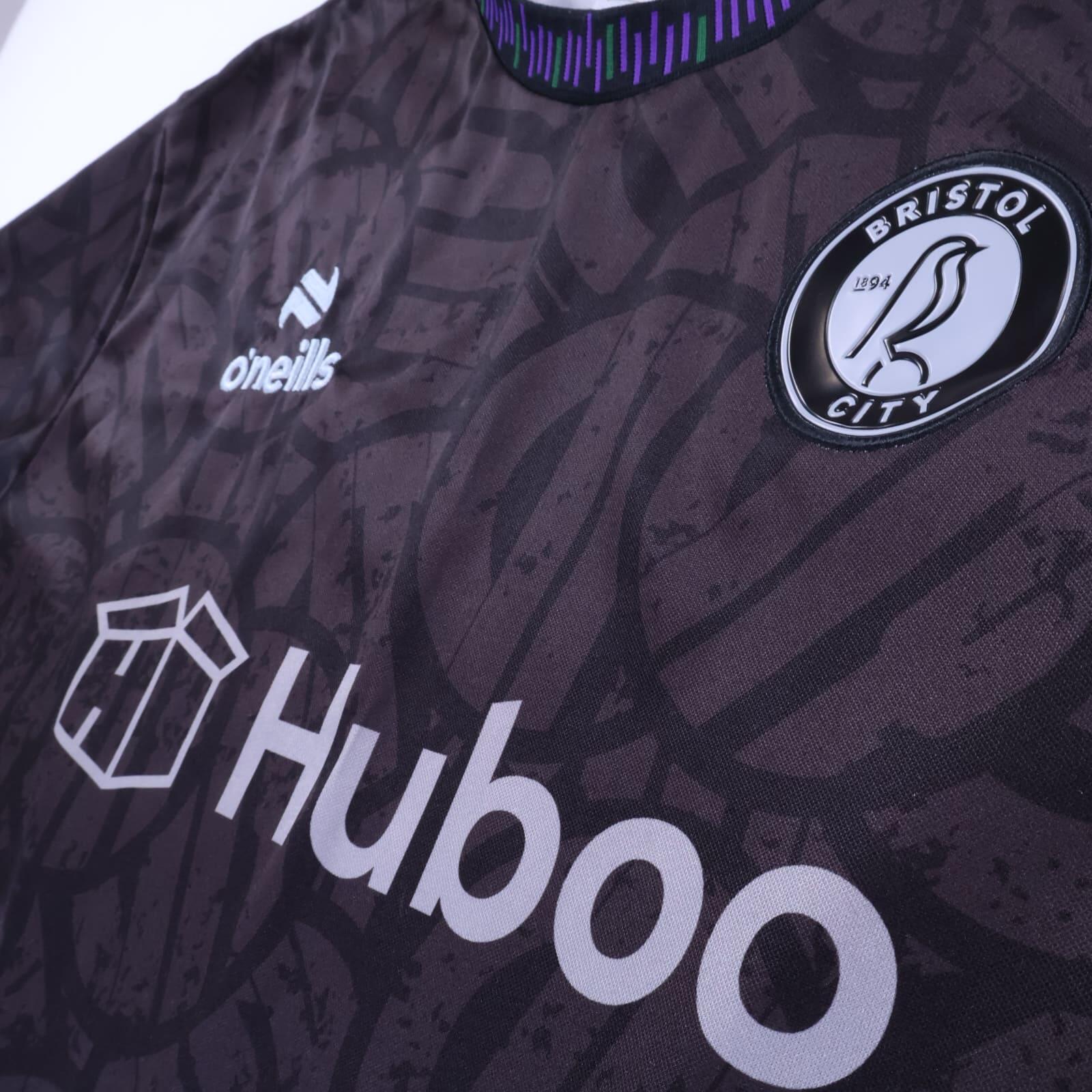 Bristol City F.C 2023/24 Away Shirt - 3XL