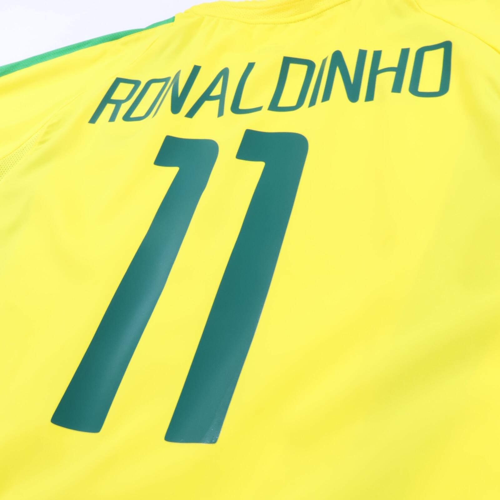 *MINT* Brazil Ronaldinho #11 2002/04 Home Shirt - L