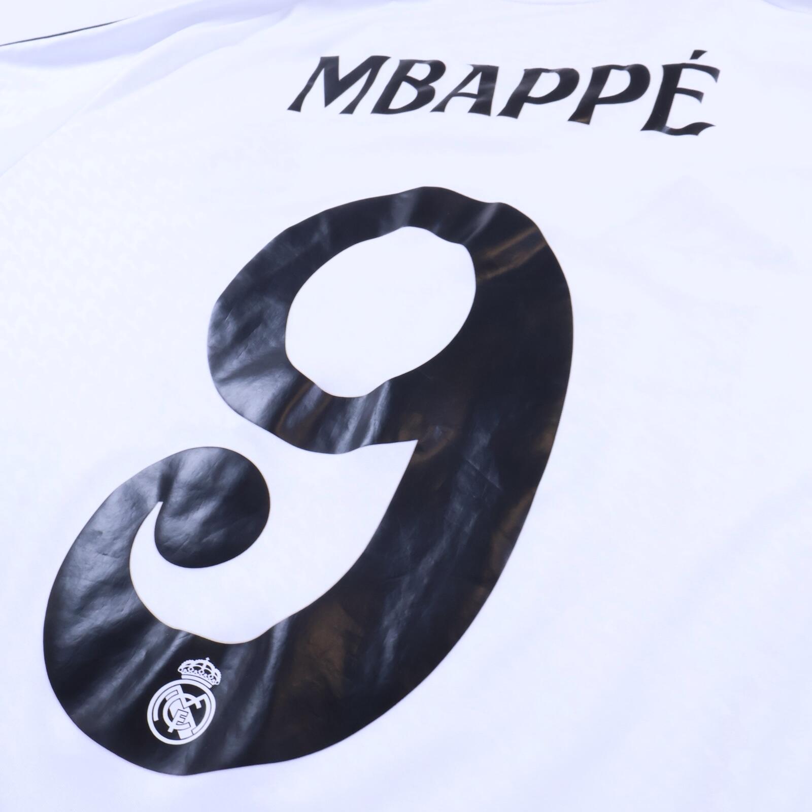 Real Madrid Mbappé #9 2024/25 Home Shirt - L