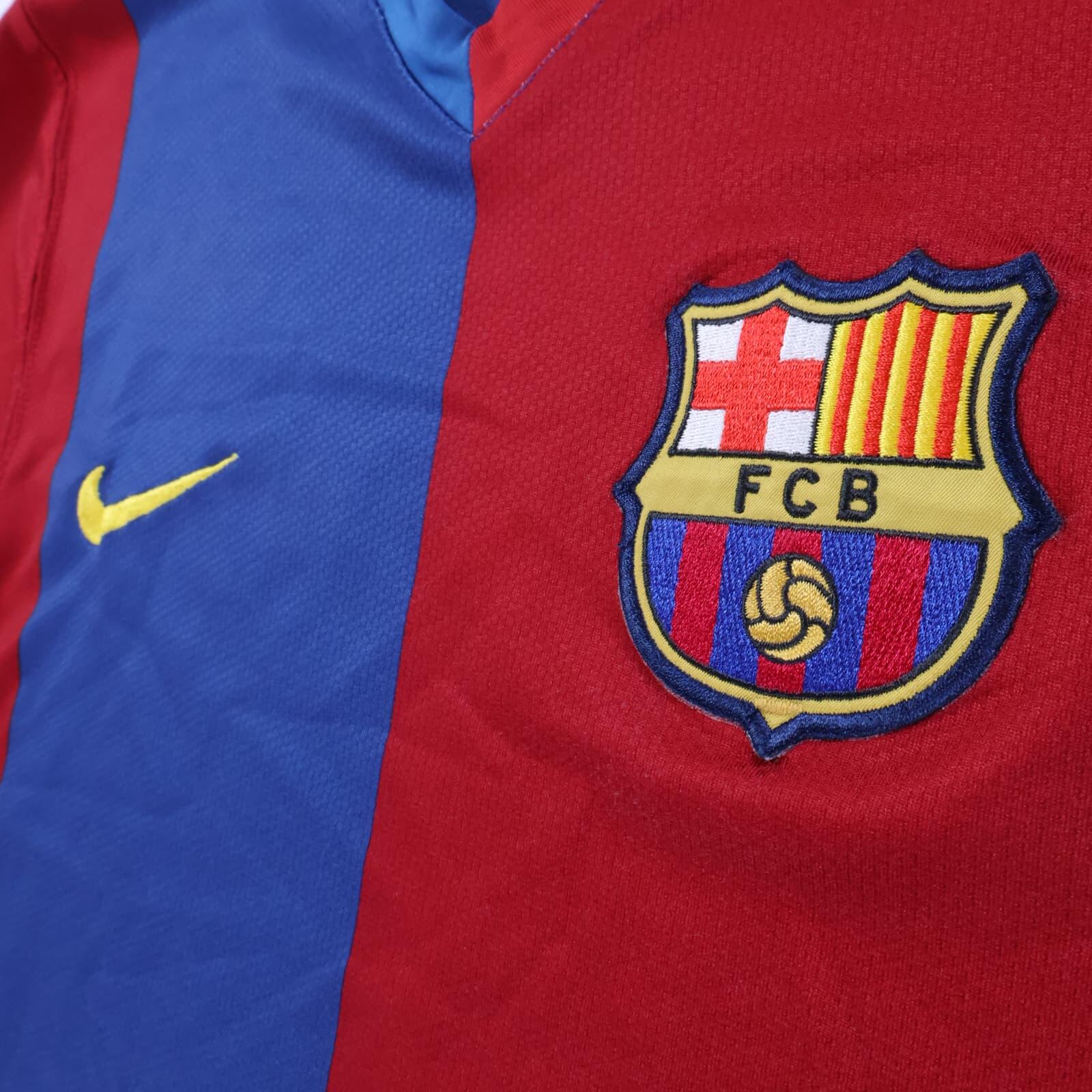 Barcelona Ronaldinho #10 2006/07 Home Shirt - S