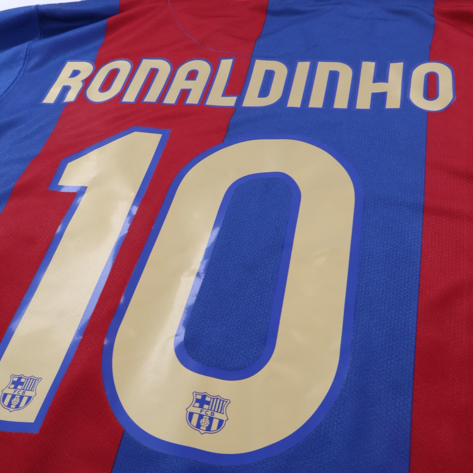 *MINT* Barcelona Ronaldinho #10 2006/07 Home Shirt - L
