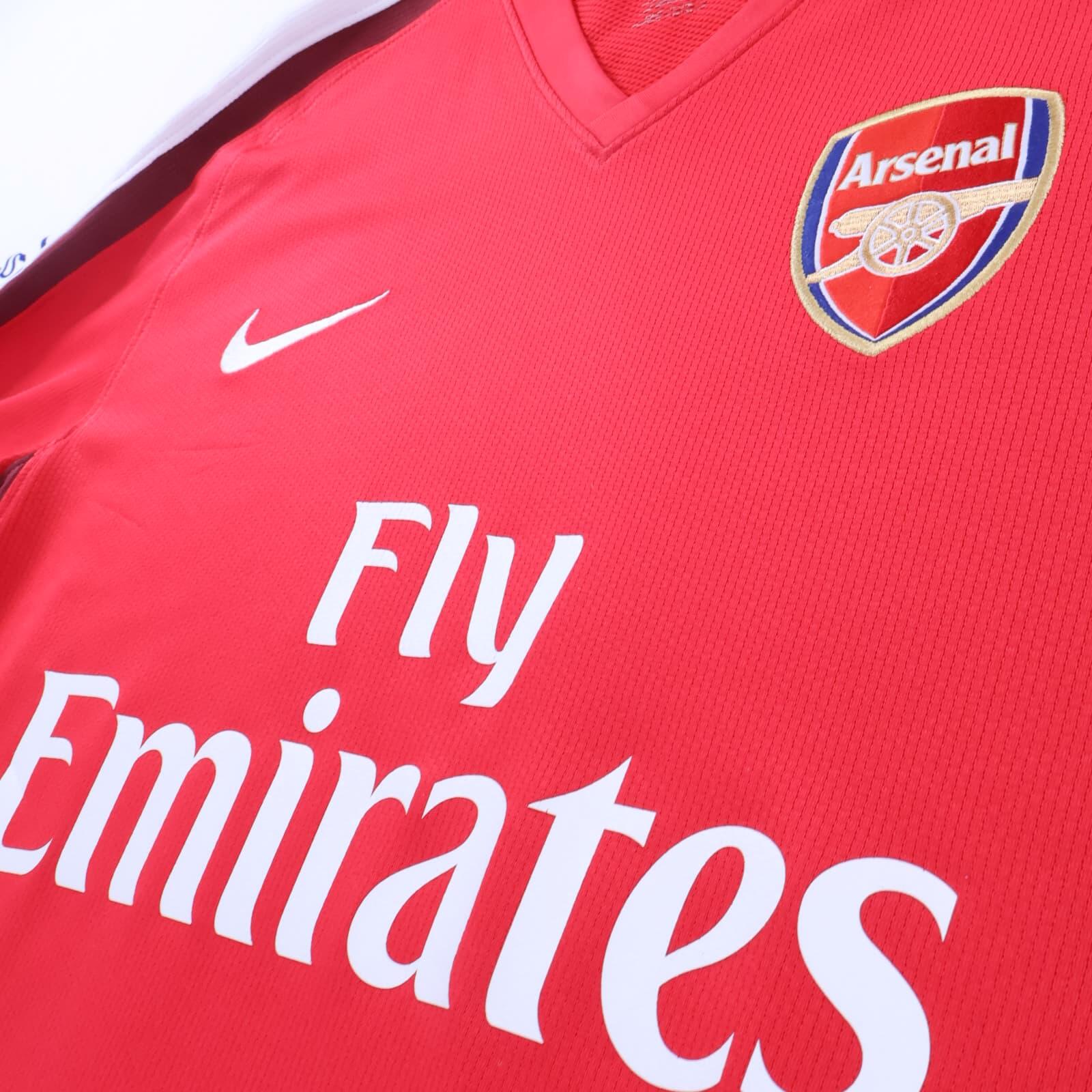 Arsenal V. Persie #11 2008/10 Home Shirt - M