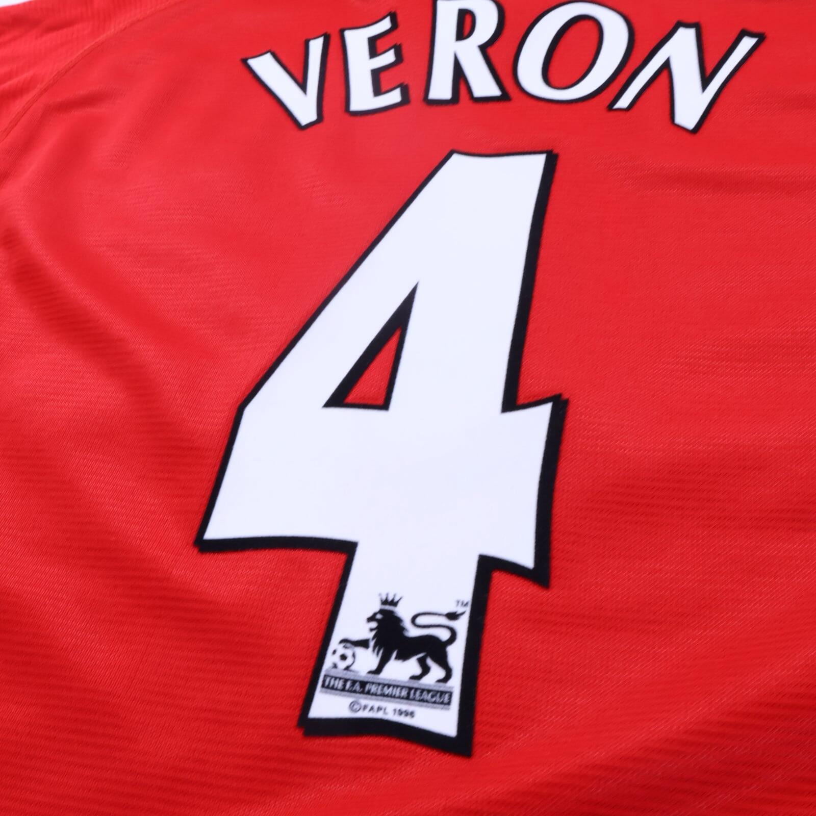 Manchester United Veron #4 2000/02 Home Shirt - M