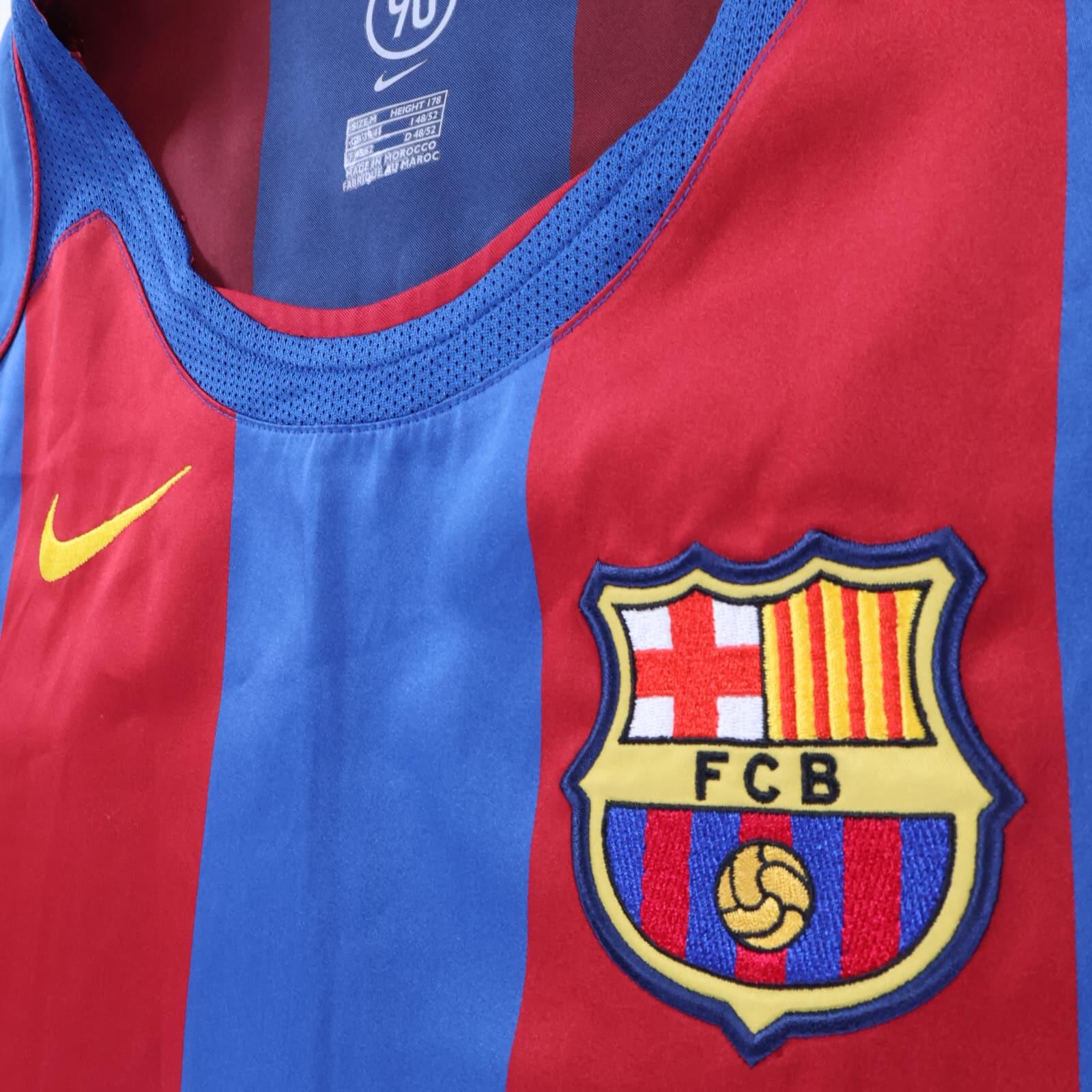 Barcelona Ronaldinho #10 2004/05 Home Shirt - M